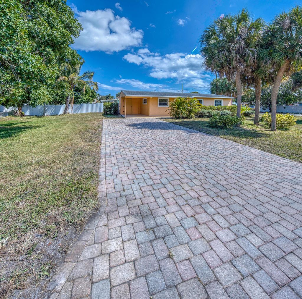 Photo of 3578 Coconut Road, Lake Worth, FL 33461 (MLS # R11167066)