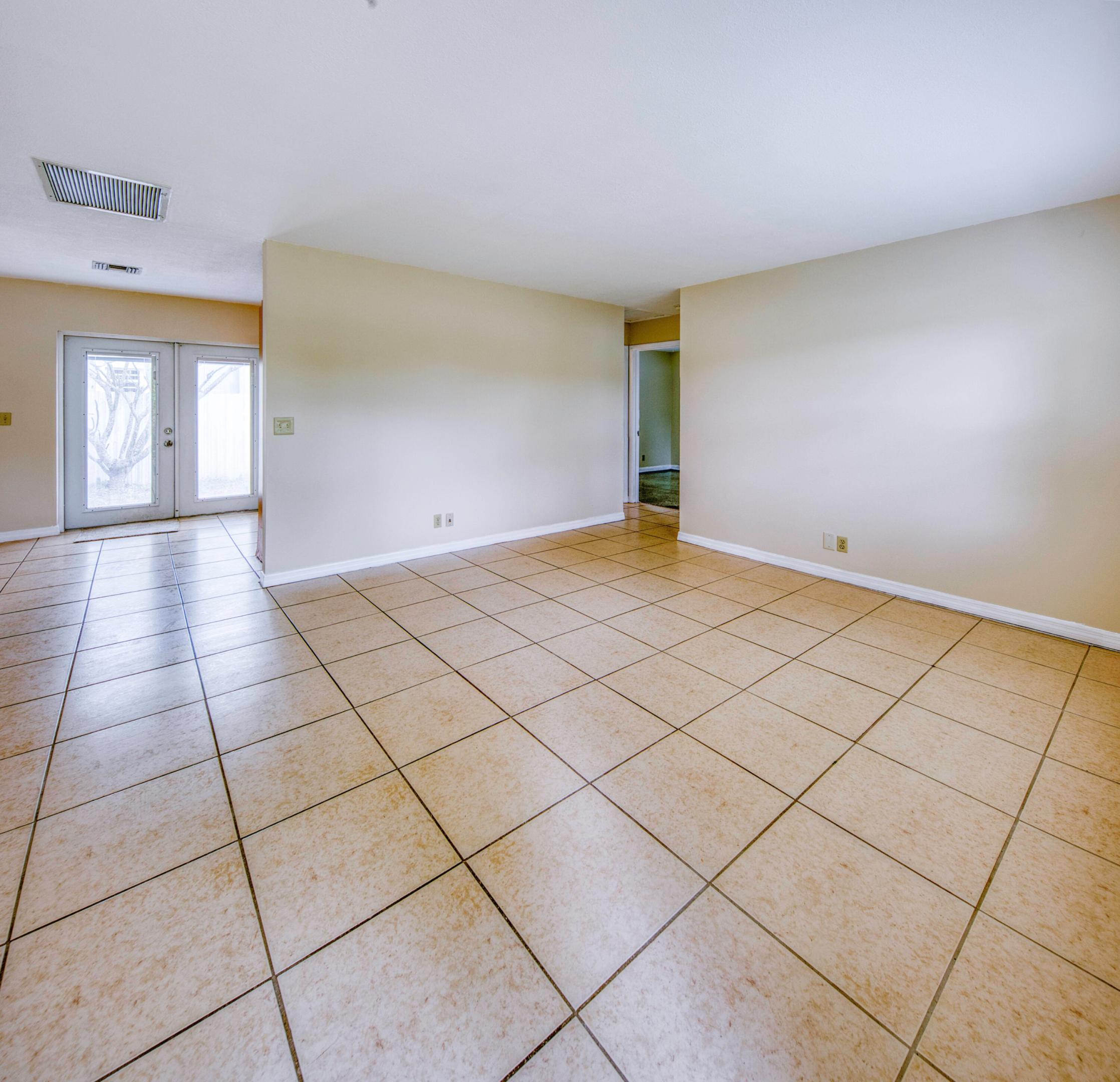 SUNSHINE ACRES - Residential