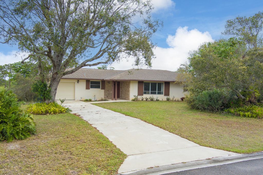 Photo of 9125 SE Karin Street, Hobe Sound, FL 33455 (MLS # R11065998)