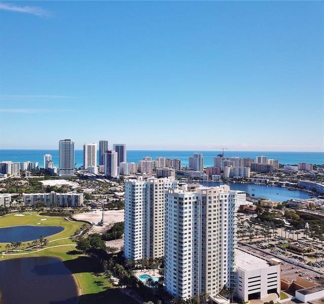 Duo Condo East - Residential Lease