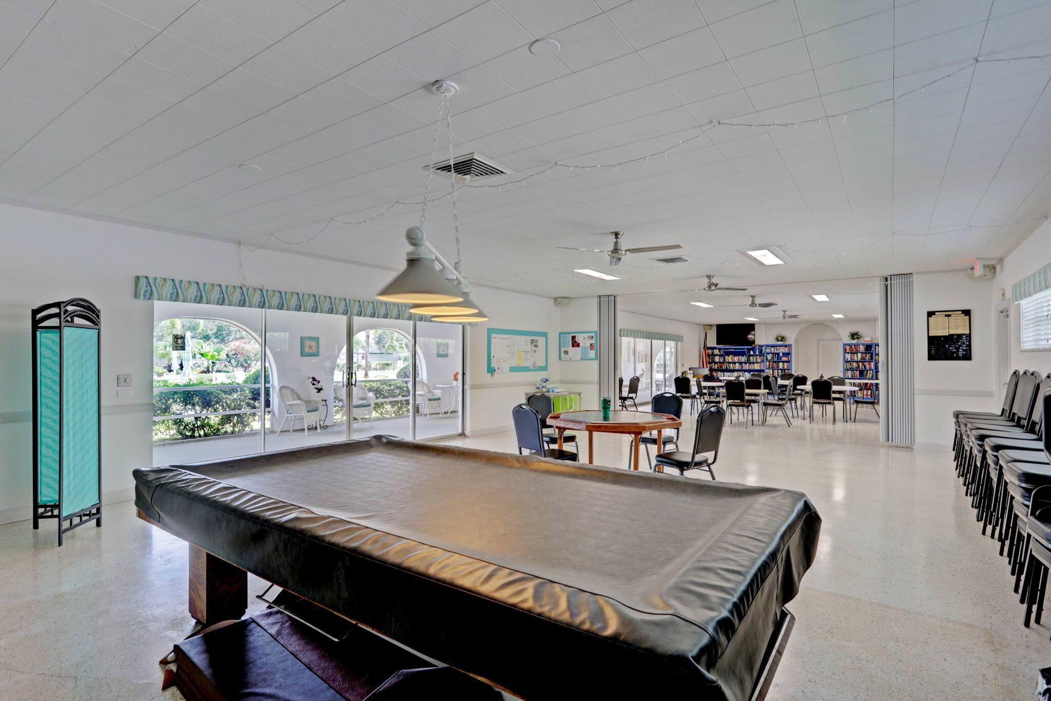 TEQUESTA GARDEN CONDO 3 - Residential