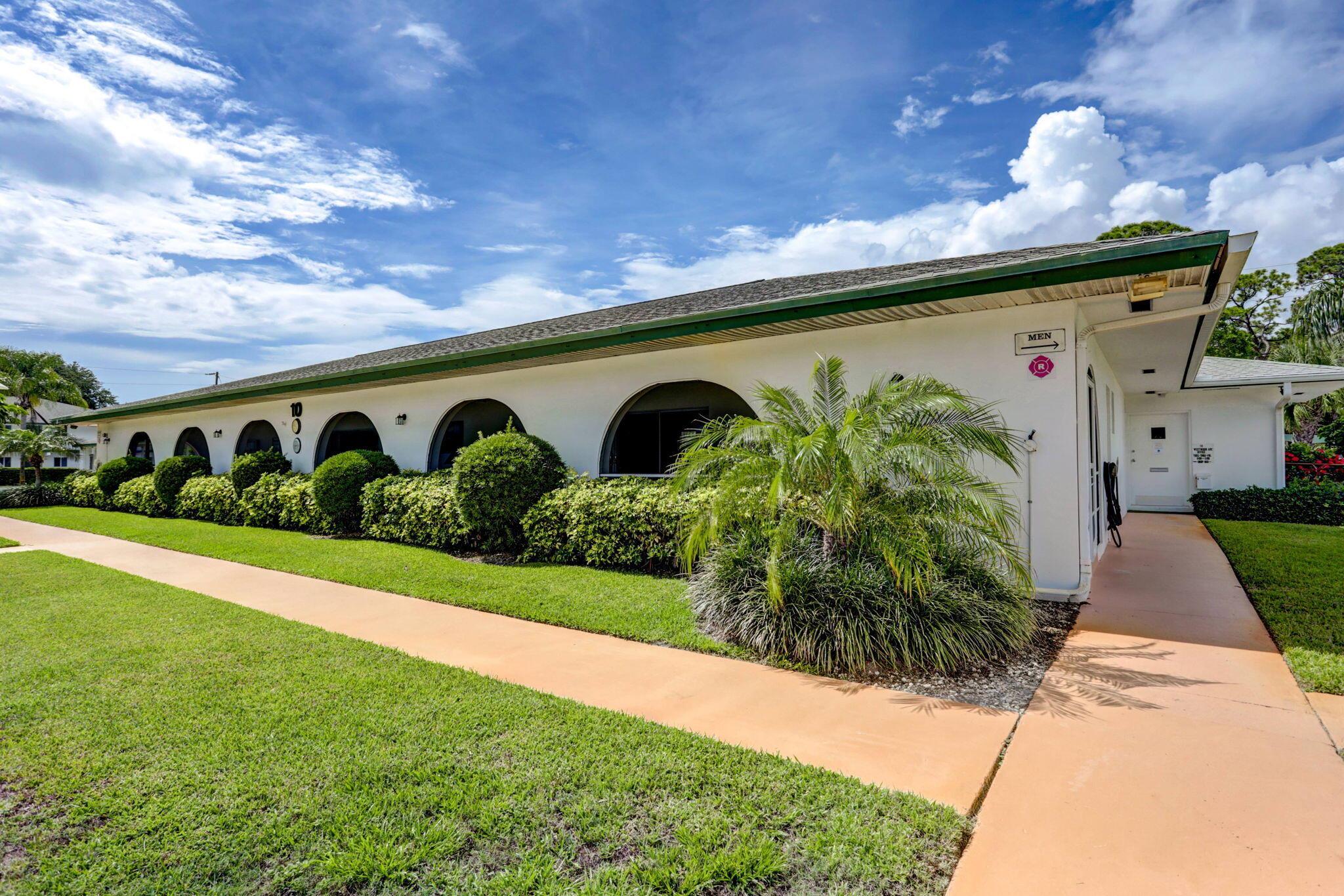 TEQUESTA GARDEN CONDO 3 - Residential