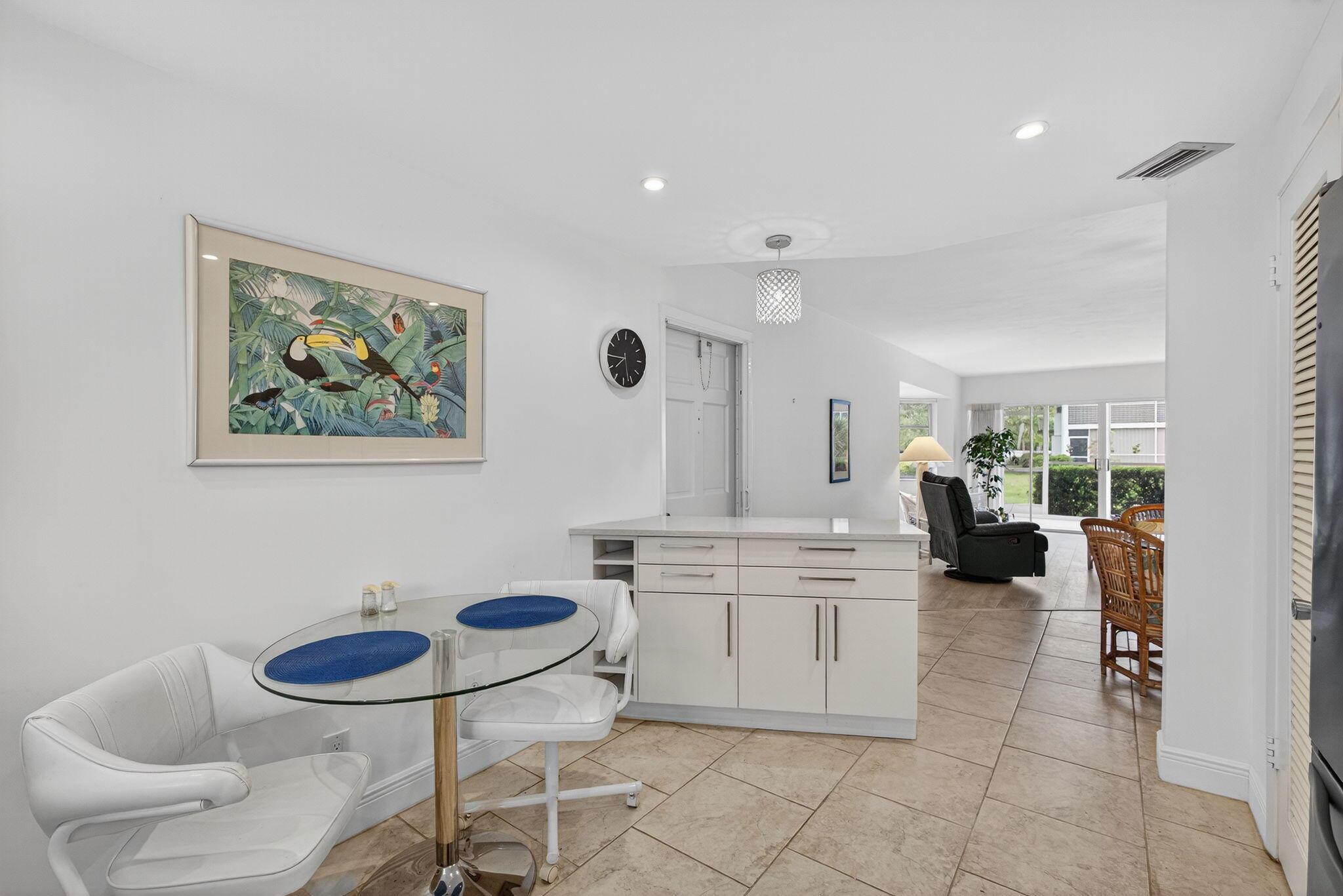 TEQUESTA GARDEN CONDO 3 - Residential