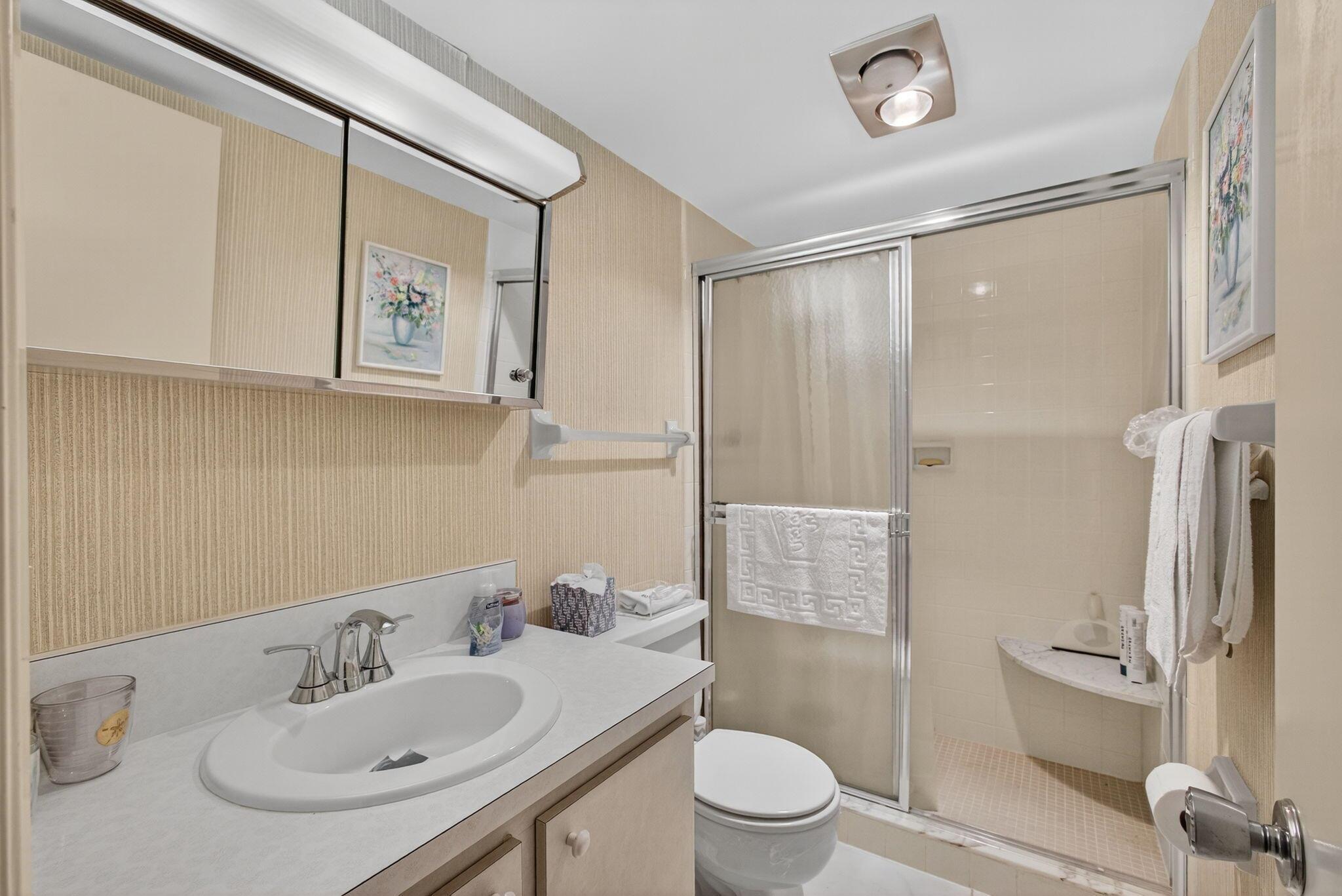 TEQUESTA GARDEN CONDO 3 - Residential