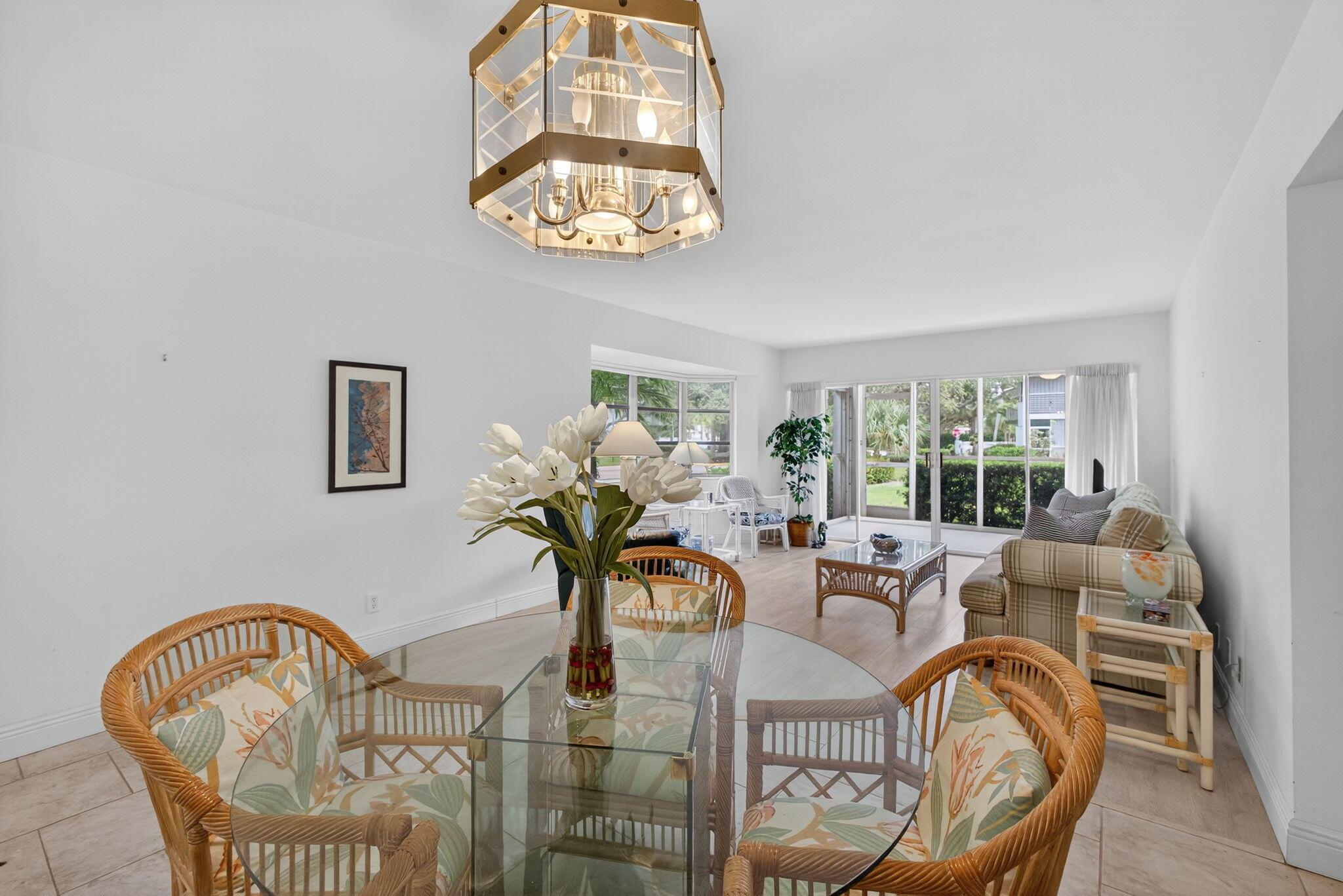 TEQUESTA GARDEN CONDO 3 - Residential