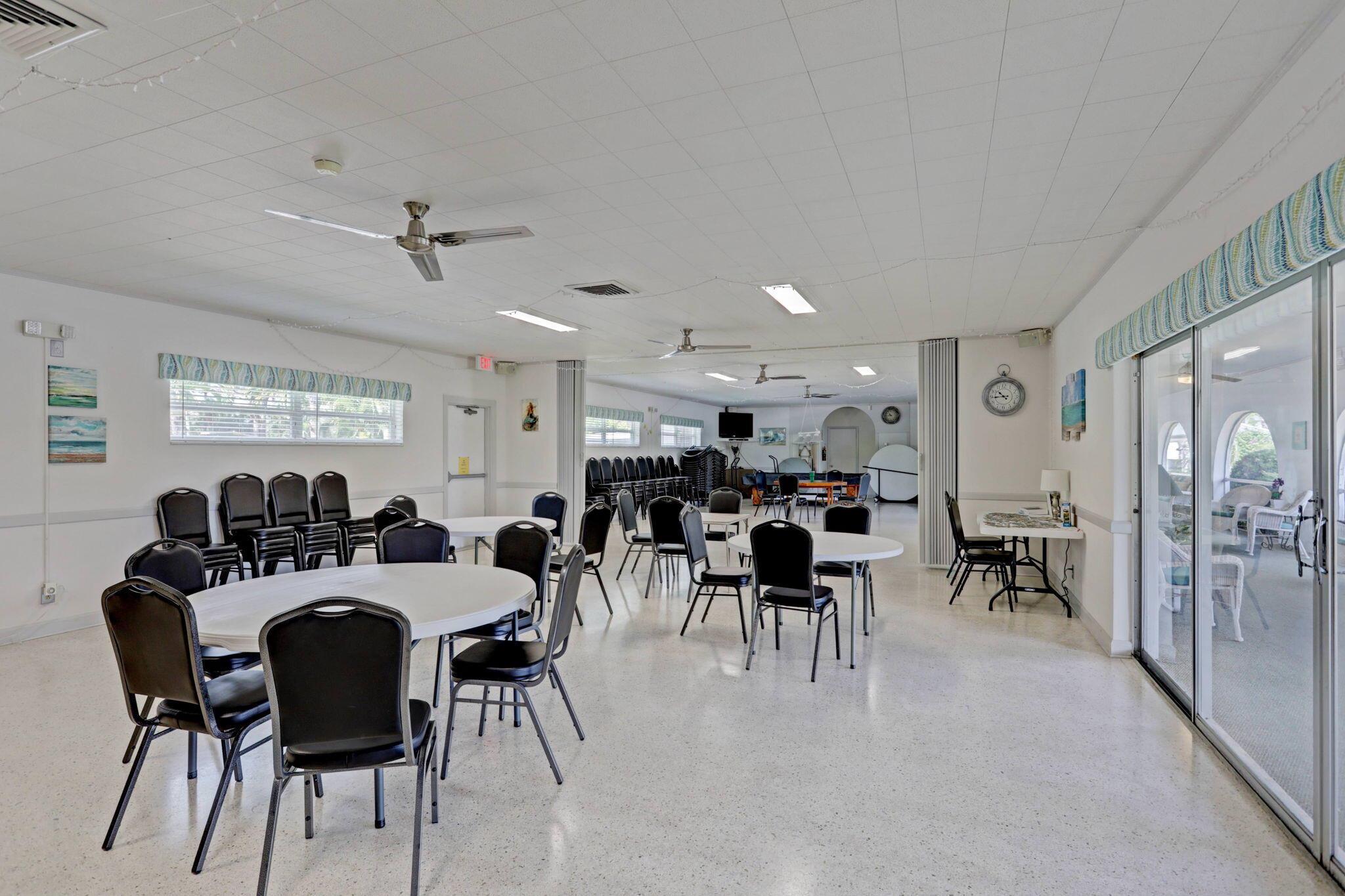 TEQUESTA GARDEN CONDO 3 - Residential