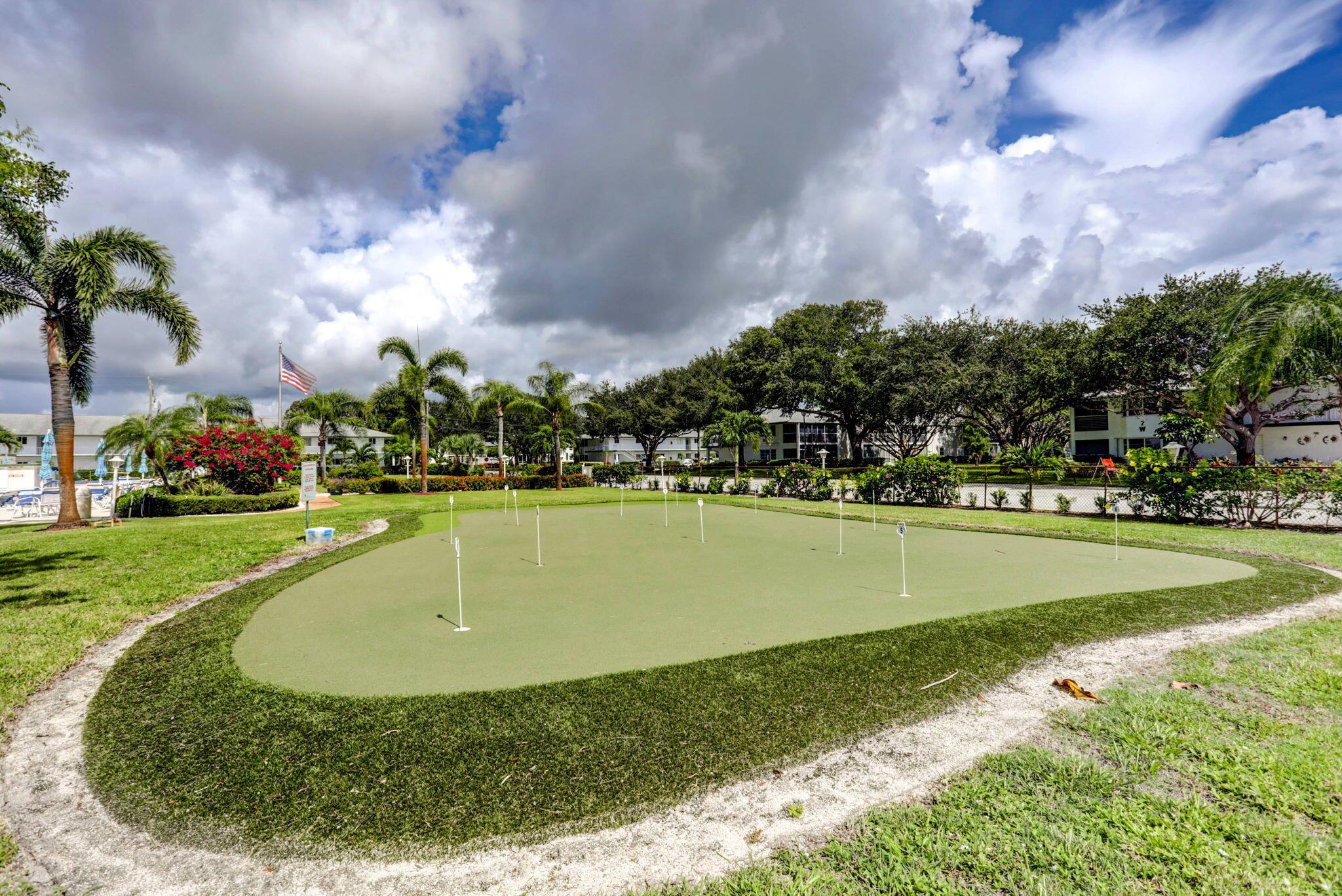 TEQUESTA GARDEN CONDO 3 - Residential