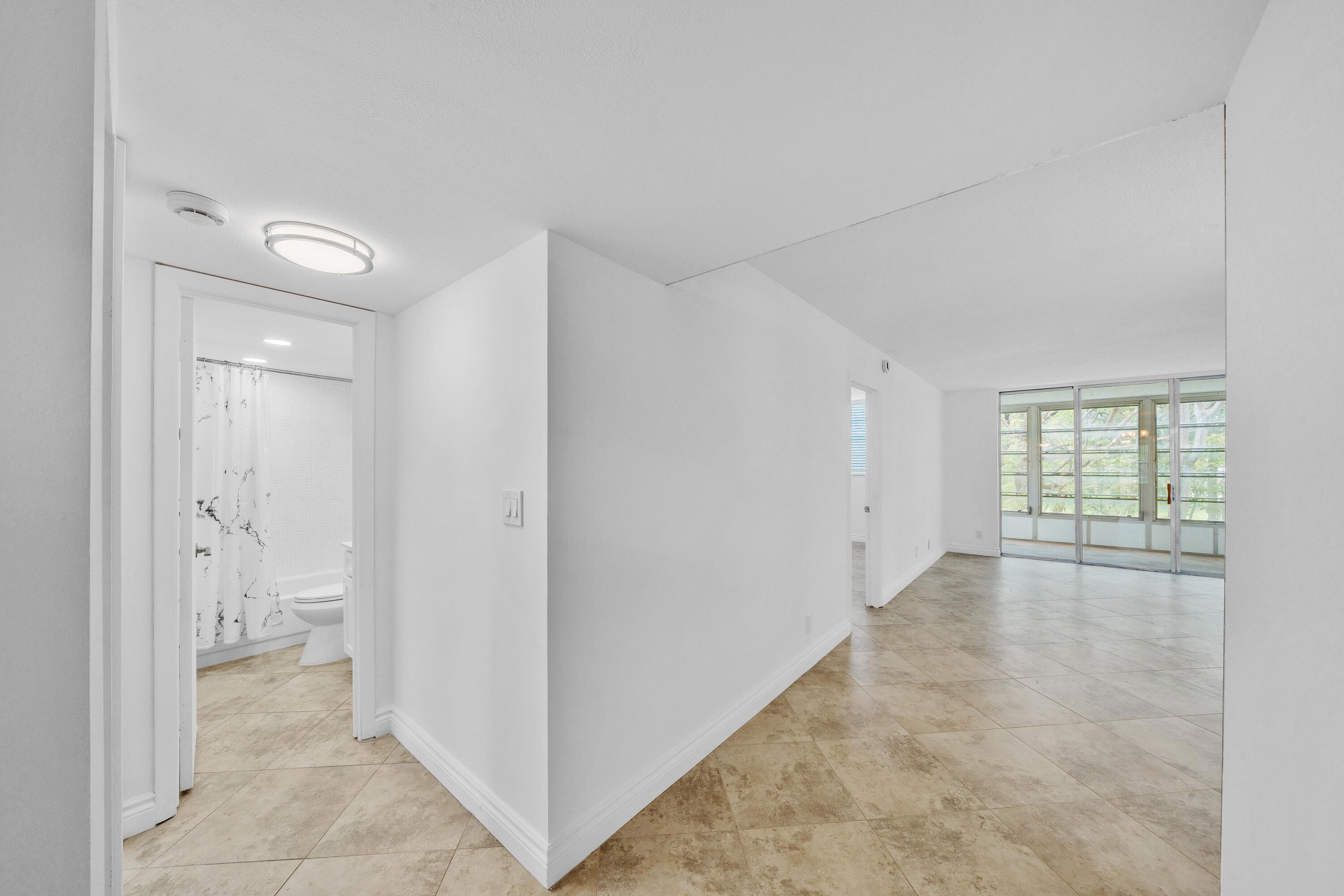 CYPRESS CHASE CONDO NO 6 - Residential
