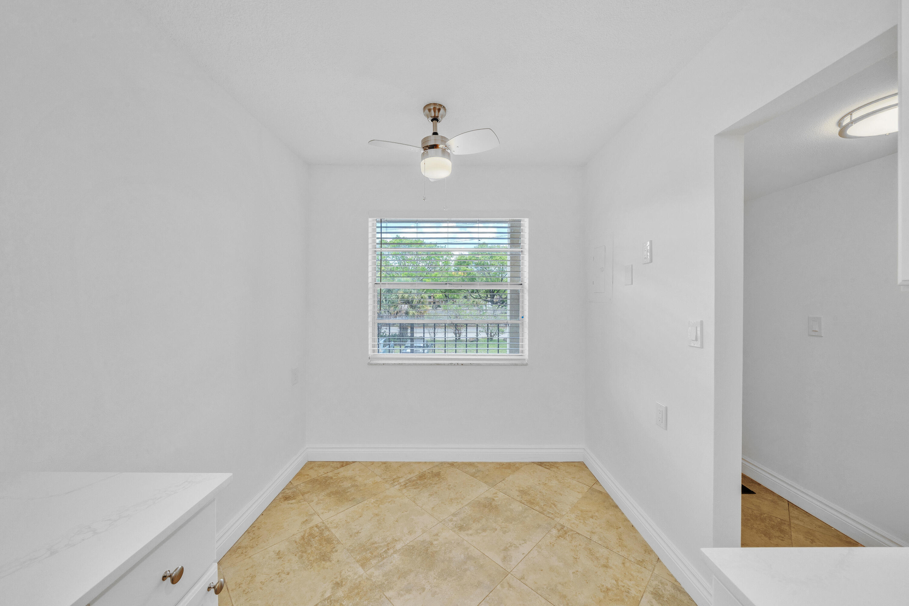CYPRESS CHASE CONDO NO 6 - Residential