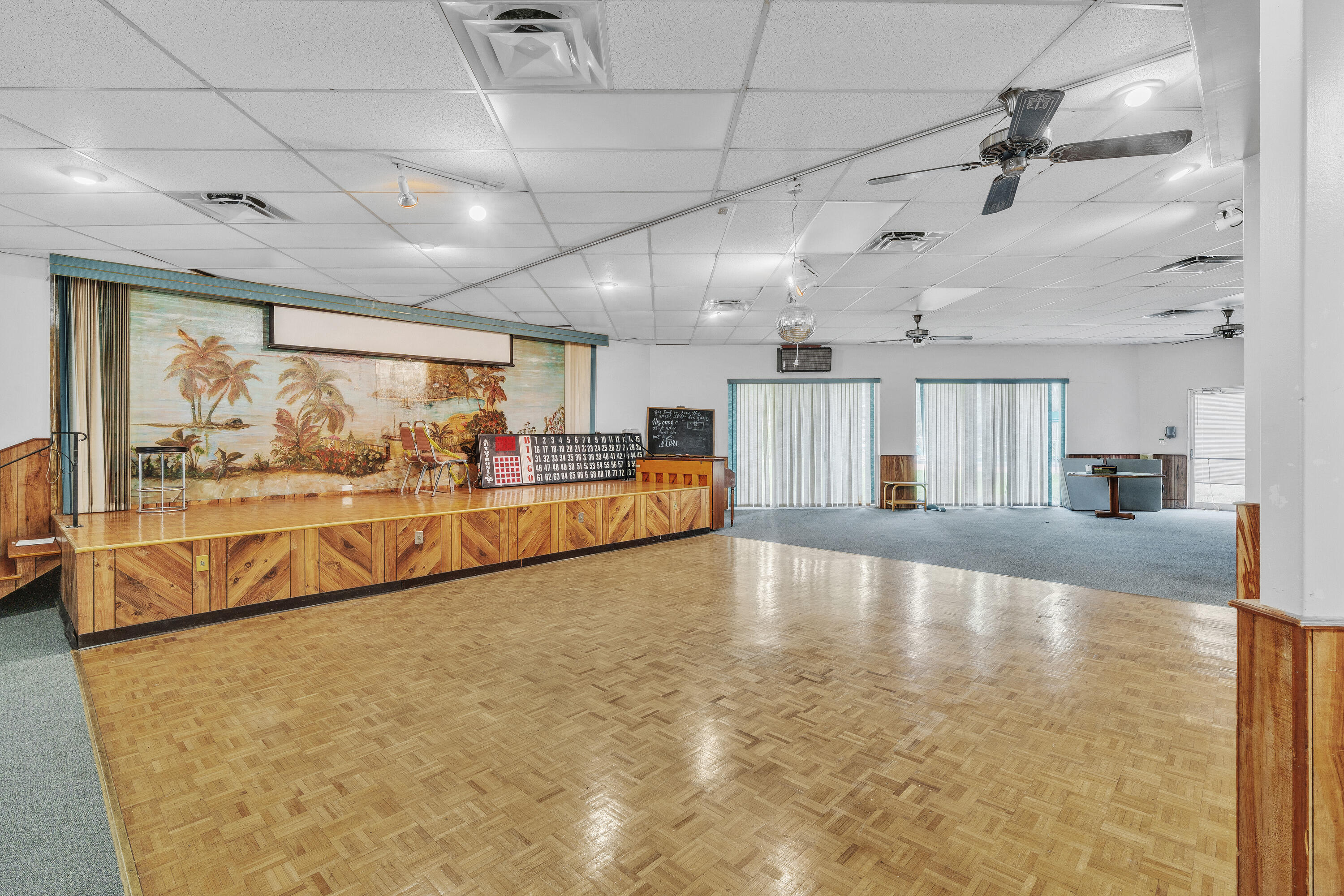 CYPRESS CHASE CONDO NO 6 - Residential
