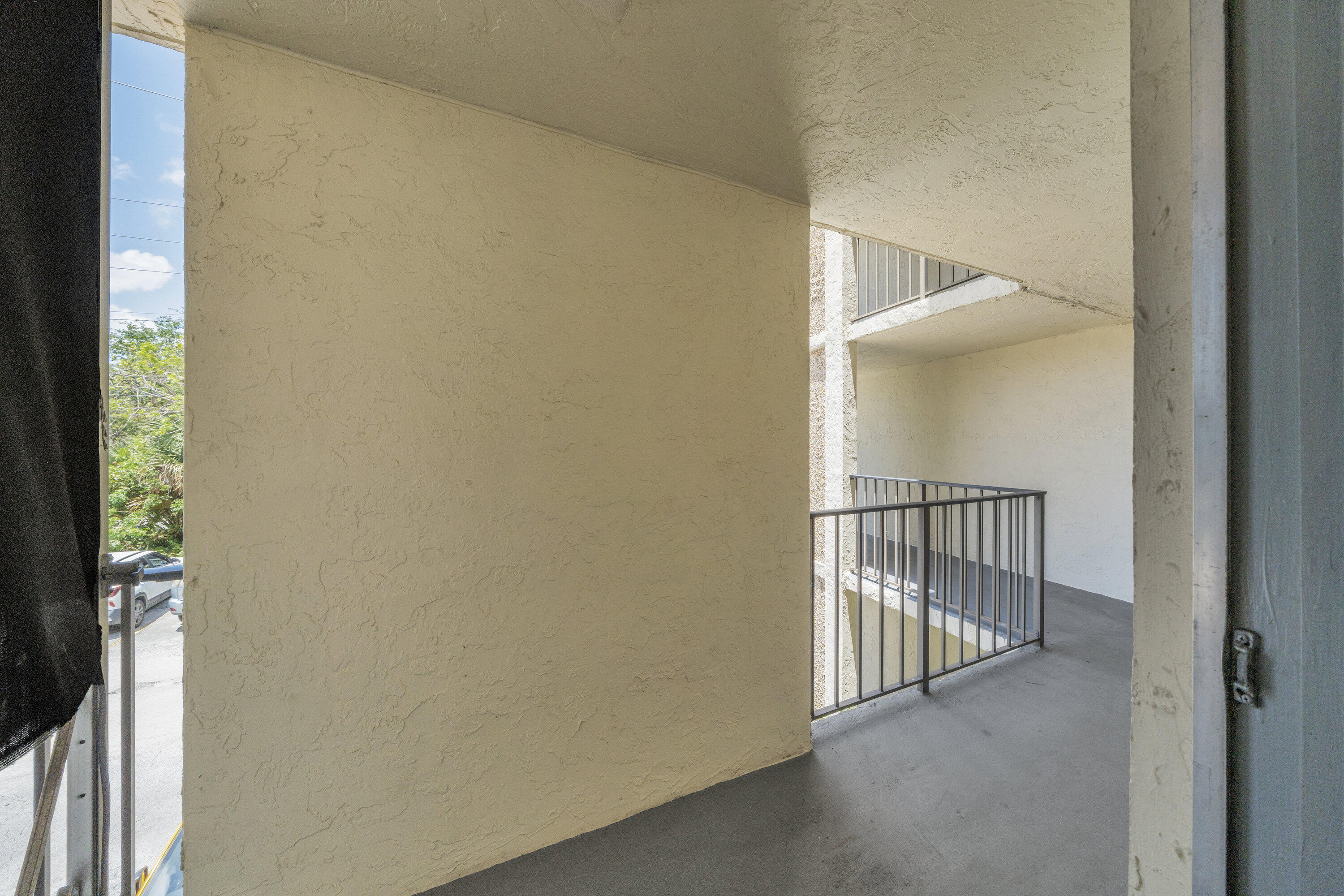 CYPRESS CHASE CONDO NO 6 - Residential