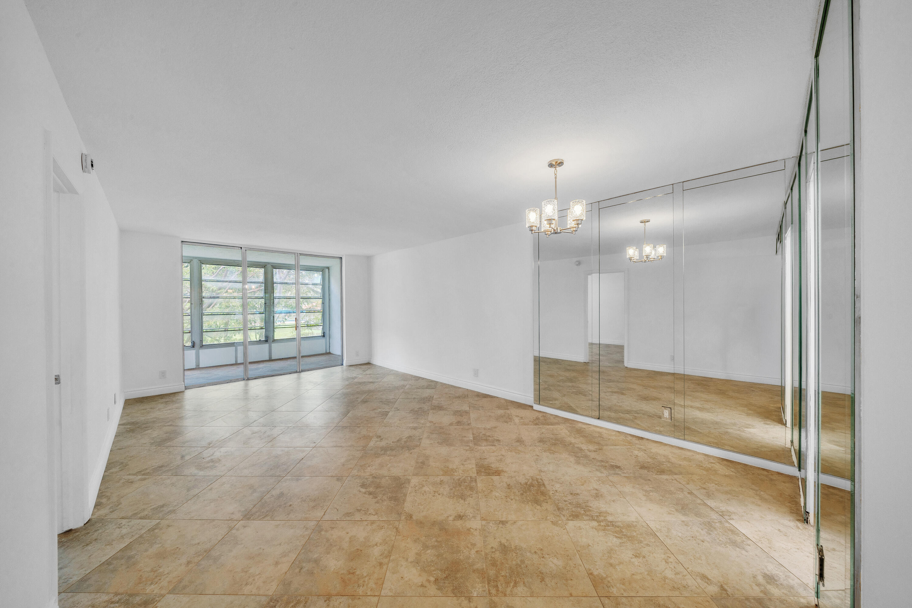 CYPRESS CHASE CONDO NO 6 - Residential