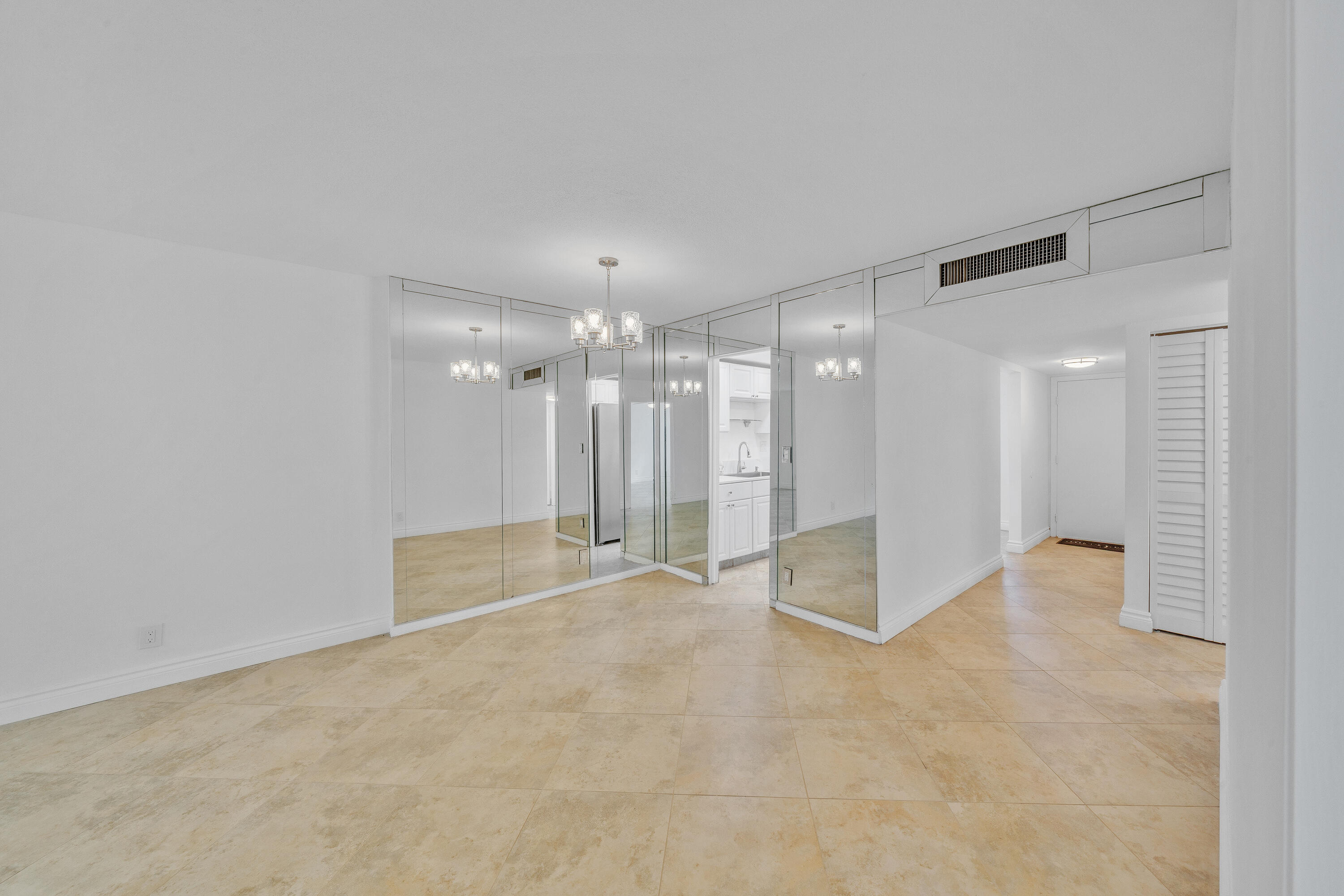 CYPRESS CHASE CONDO NO 6 - Residential