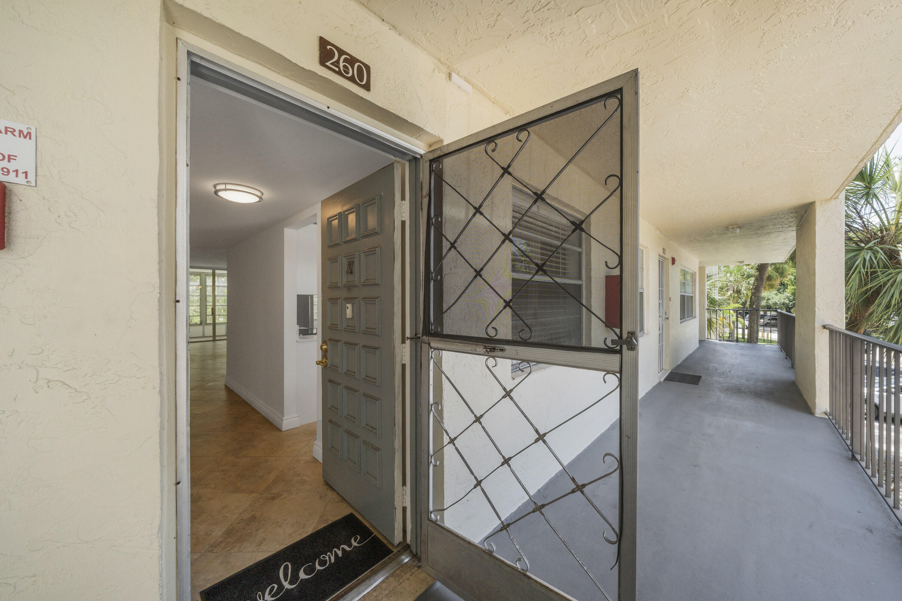CYPRESS CHASE CONDO NO 6 - Residential