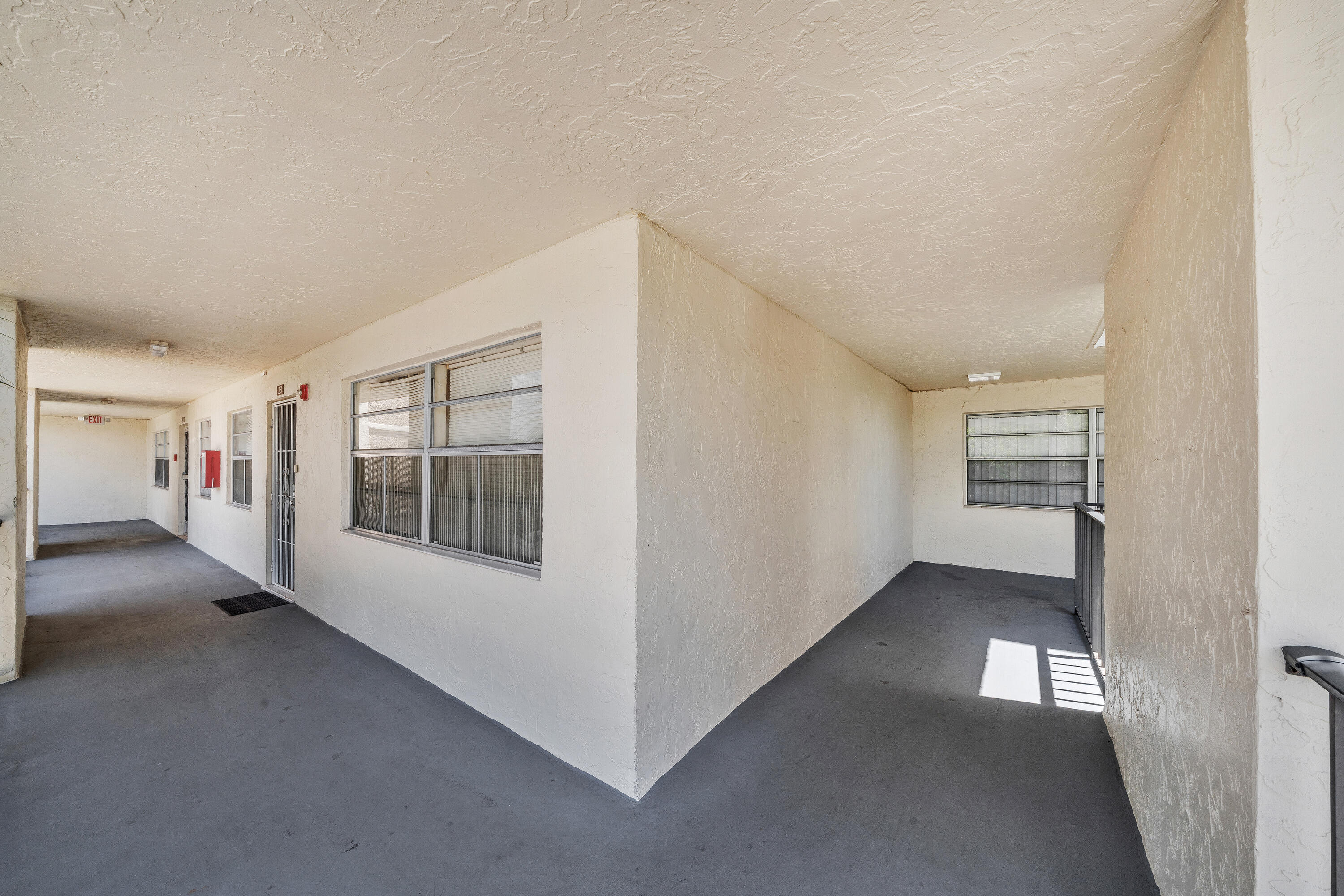 CYPRESS CHASE CONDO NO 6 - Residential