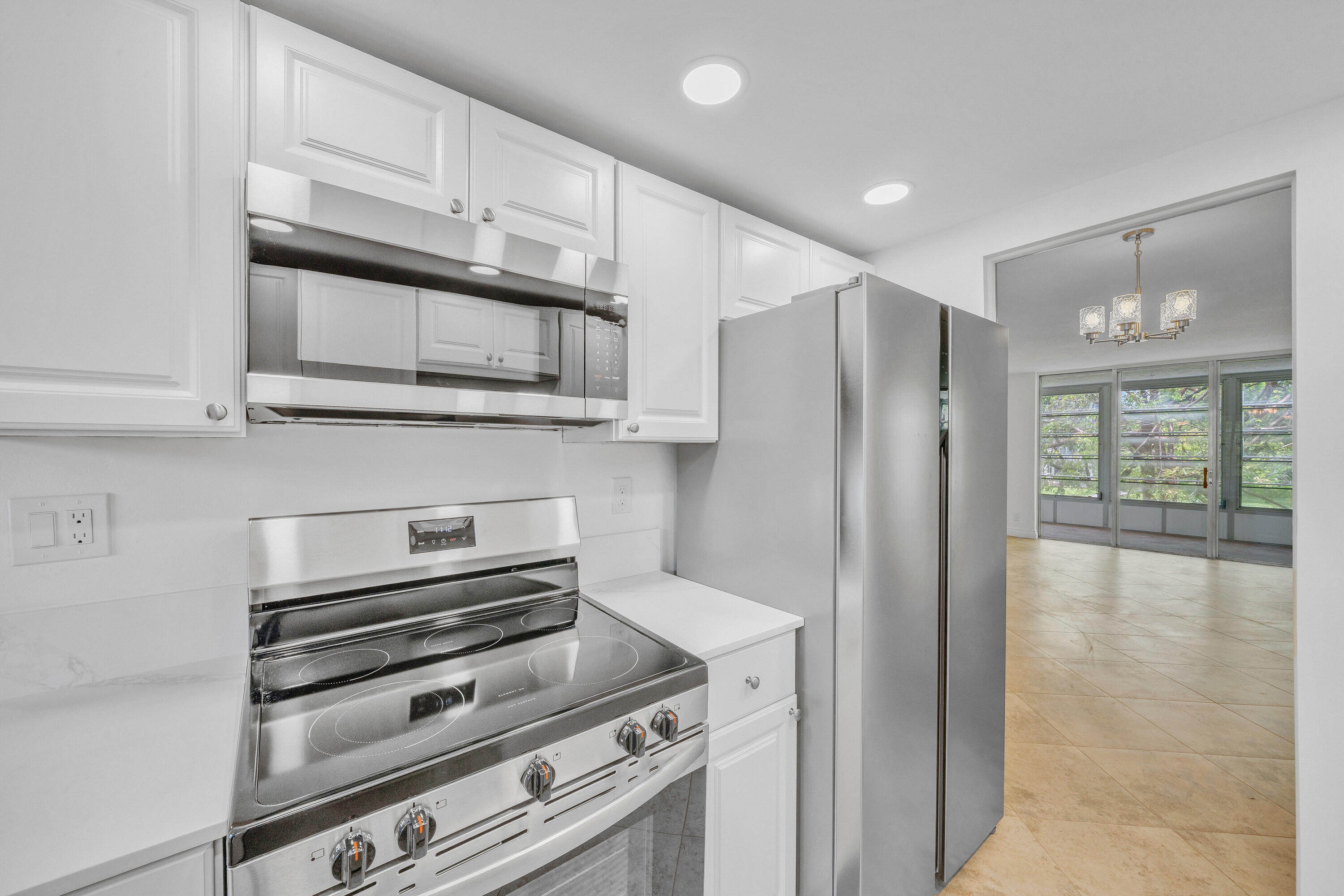 CYPRESS CHASE CONDO NO 6 - Residential