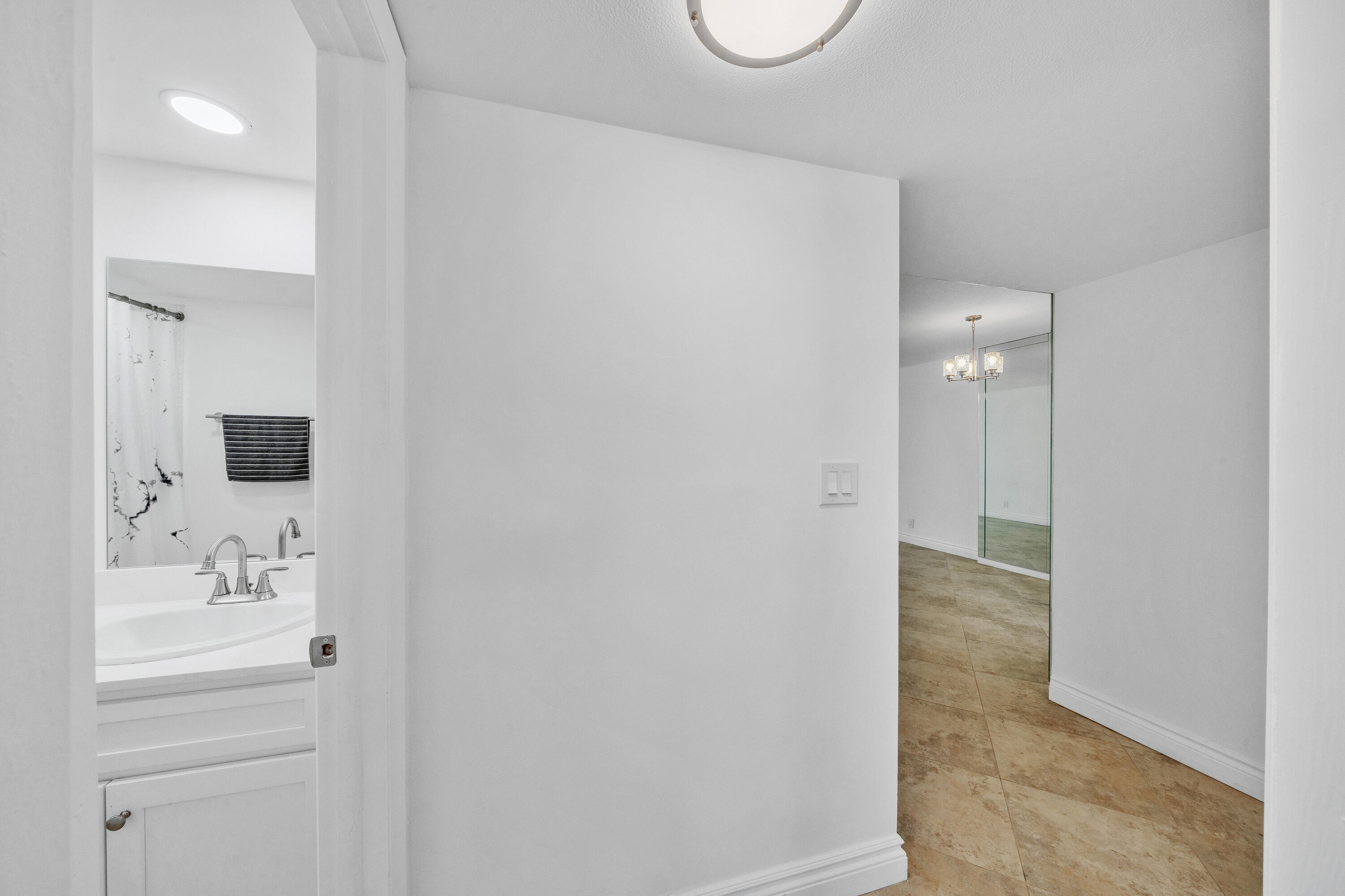 CYPRESS CHASE CONDO NO 6 - Residential
