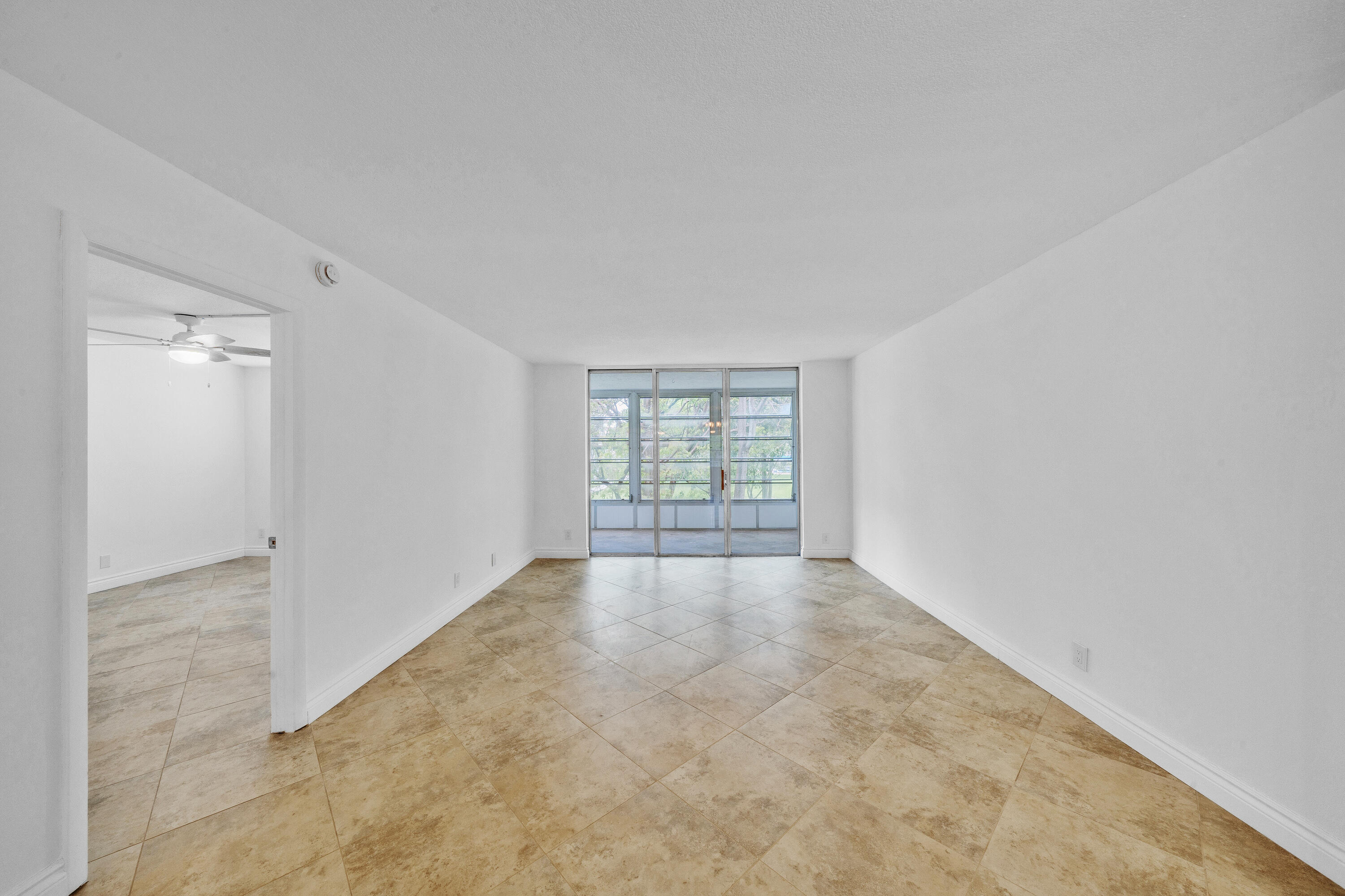 CYPRESS CHASE CONDO NO 6 - Residential