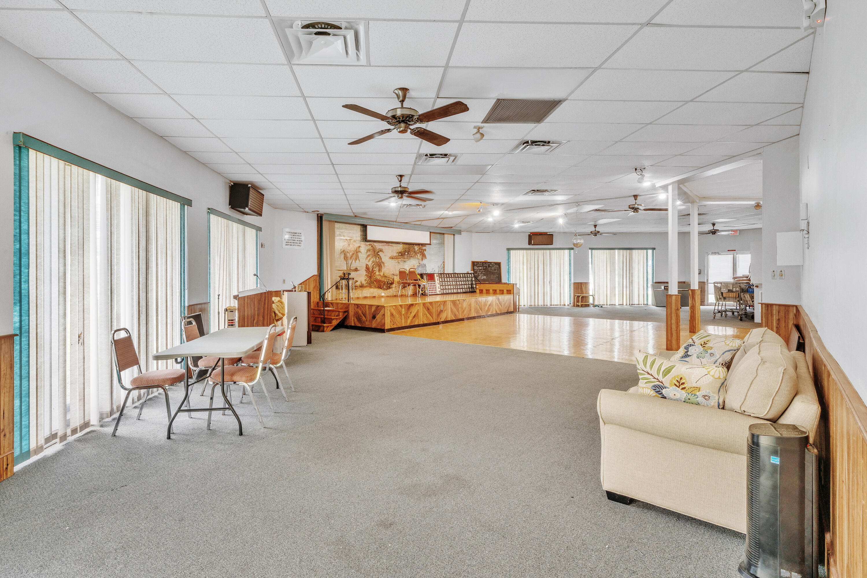 CYPRESS CHASE CONDO NO 6 - Residential