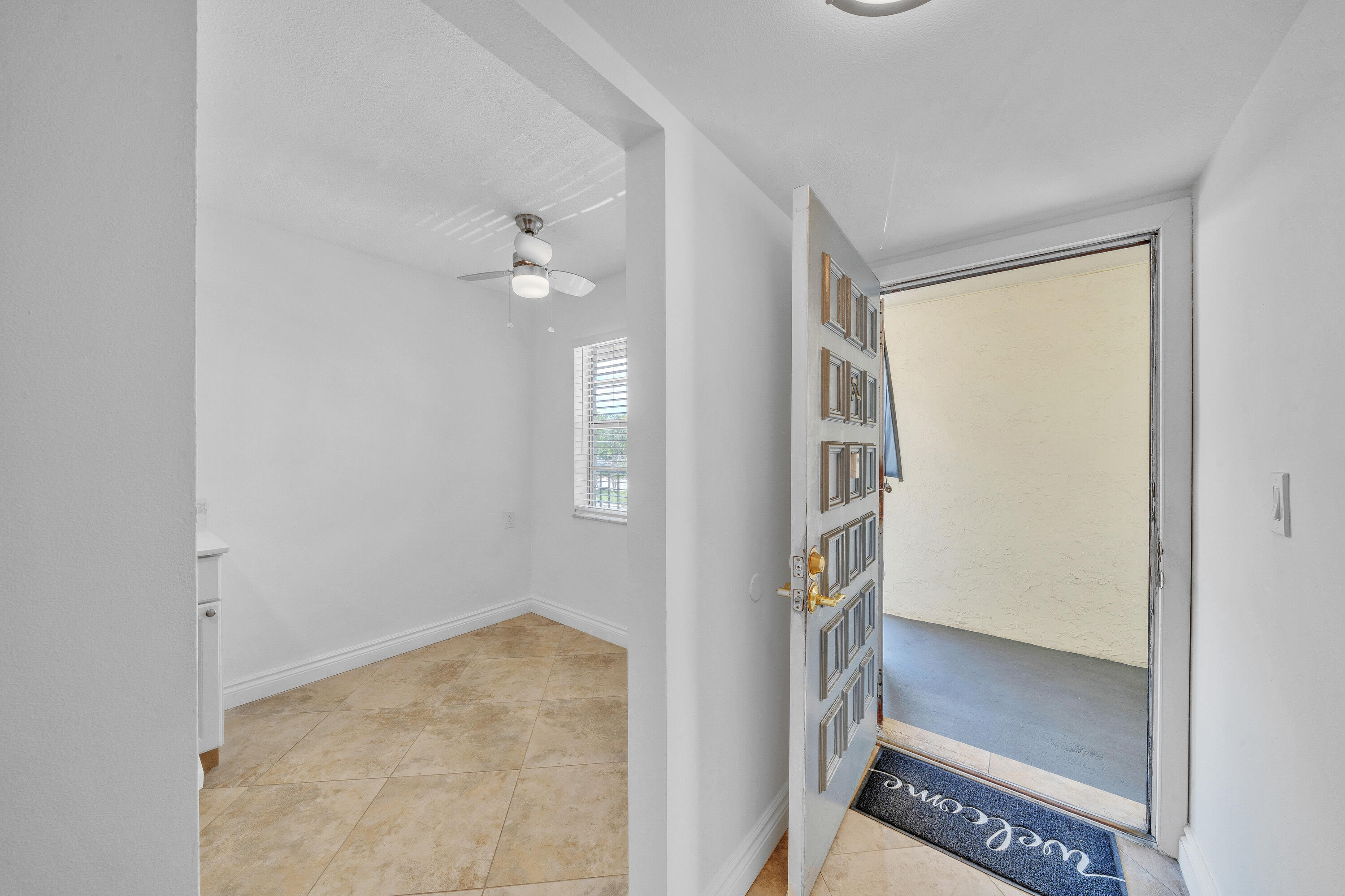 CYPRESS CHASE CONDO NO 6 - Residential