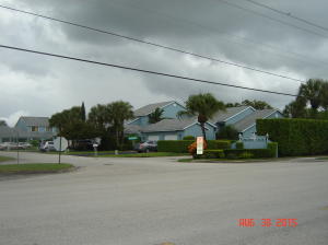 ISLAND CLUB - Residential