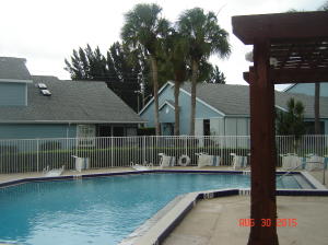 ISLAND CLUB - Residential