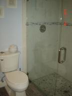 ISLAND CLUB - Residential