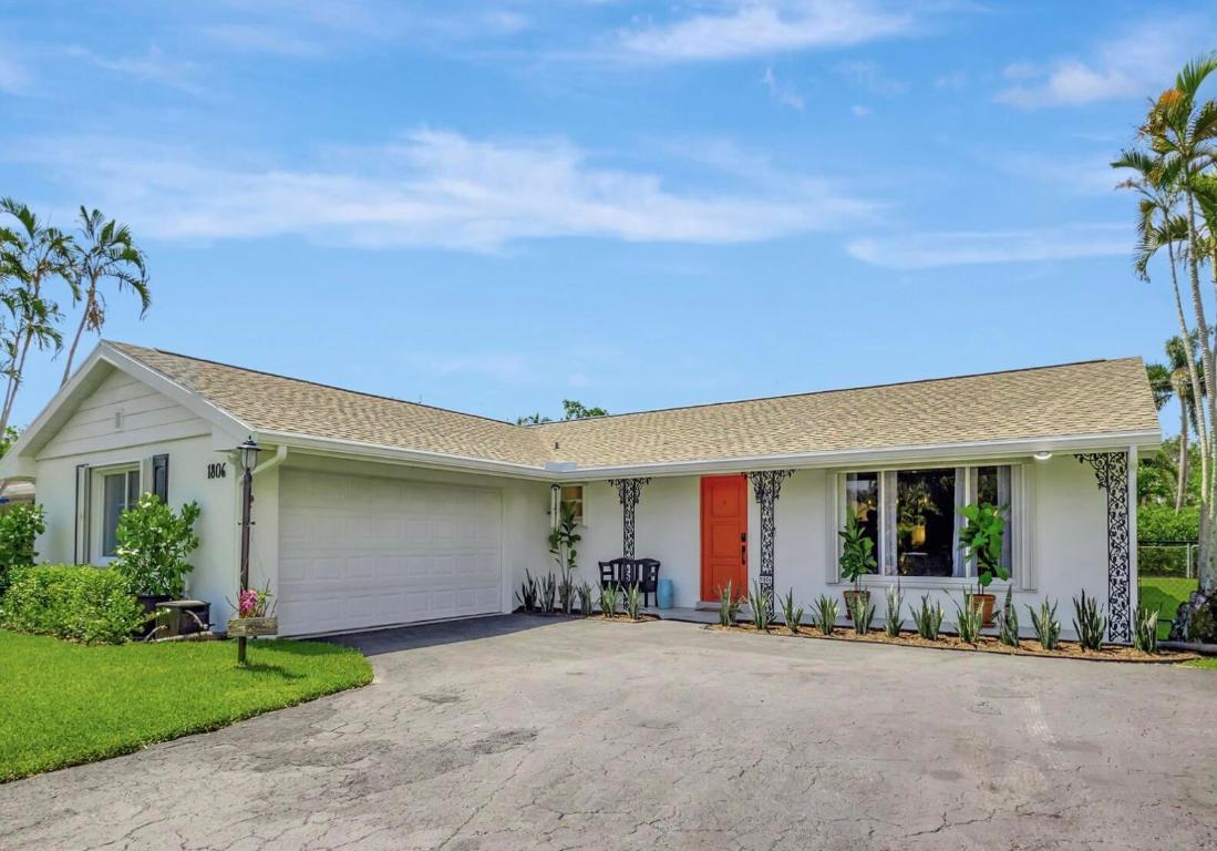 LAKE CLARKE HEIGHTS - Residential