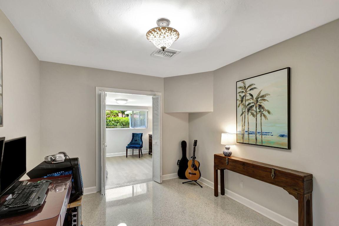 LAKE CLARKE HEIGHTS - Residential