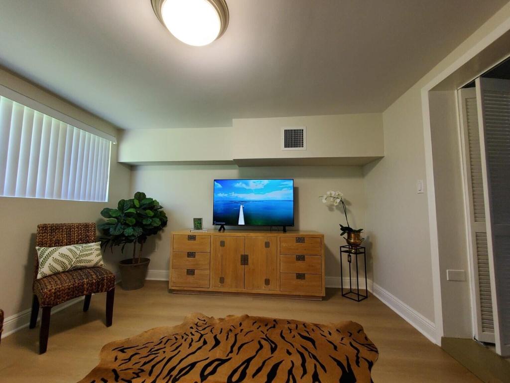 LAKE CLARKE HEIGHTS - Residential