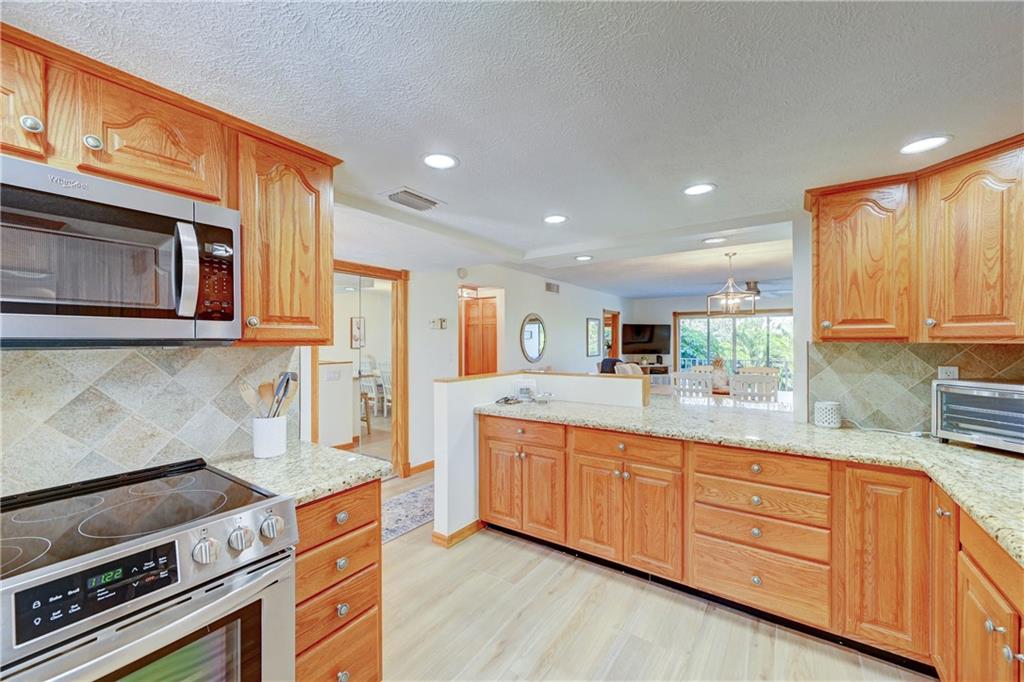 Poinciana By The Sea - Residential Lease