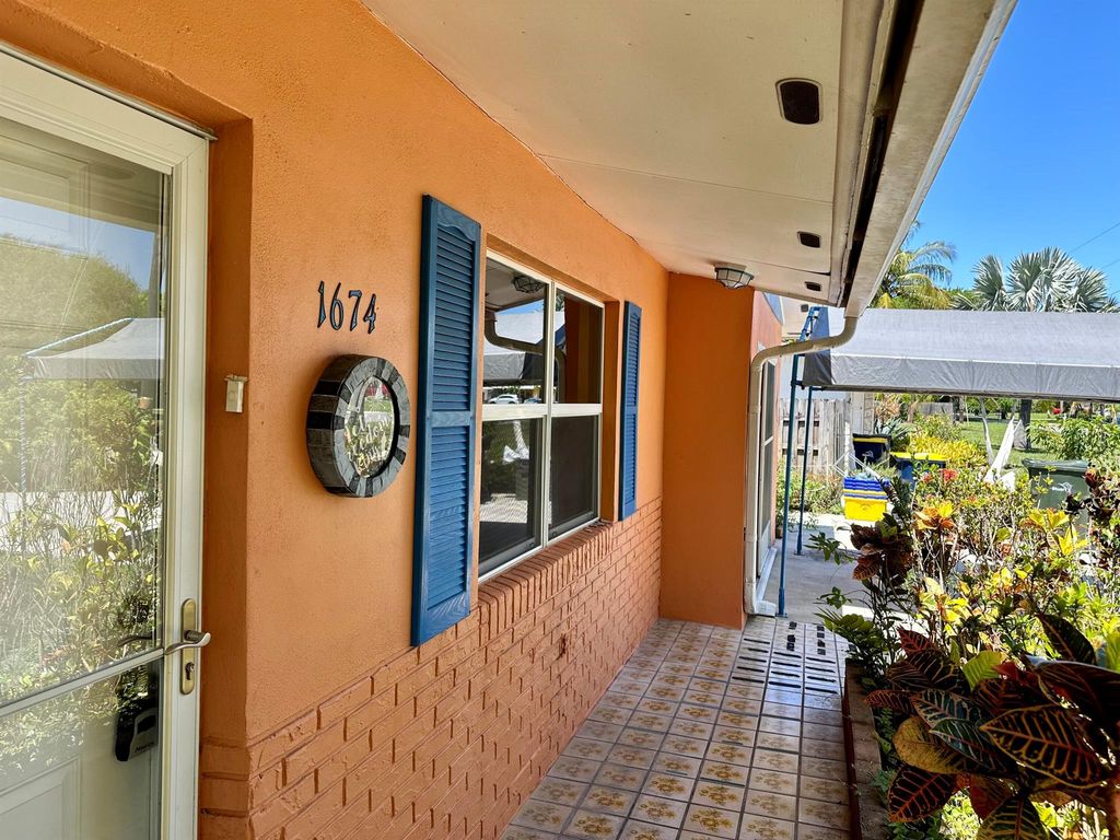 Photo of 1674 SE 11th Street, Stuart, FL 34996 (MLS # R10985192)