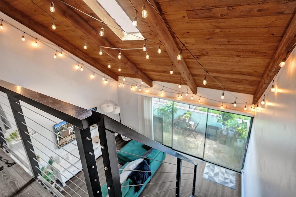 RACQUET CLUB OF DEER CREEK - Residential Lease