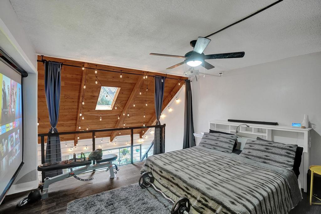 RACQUET CLUB OF DEER CREEK - Residential Lease