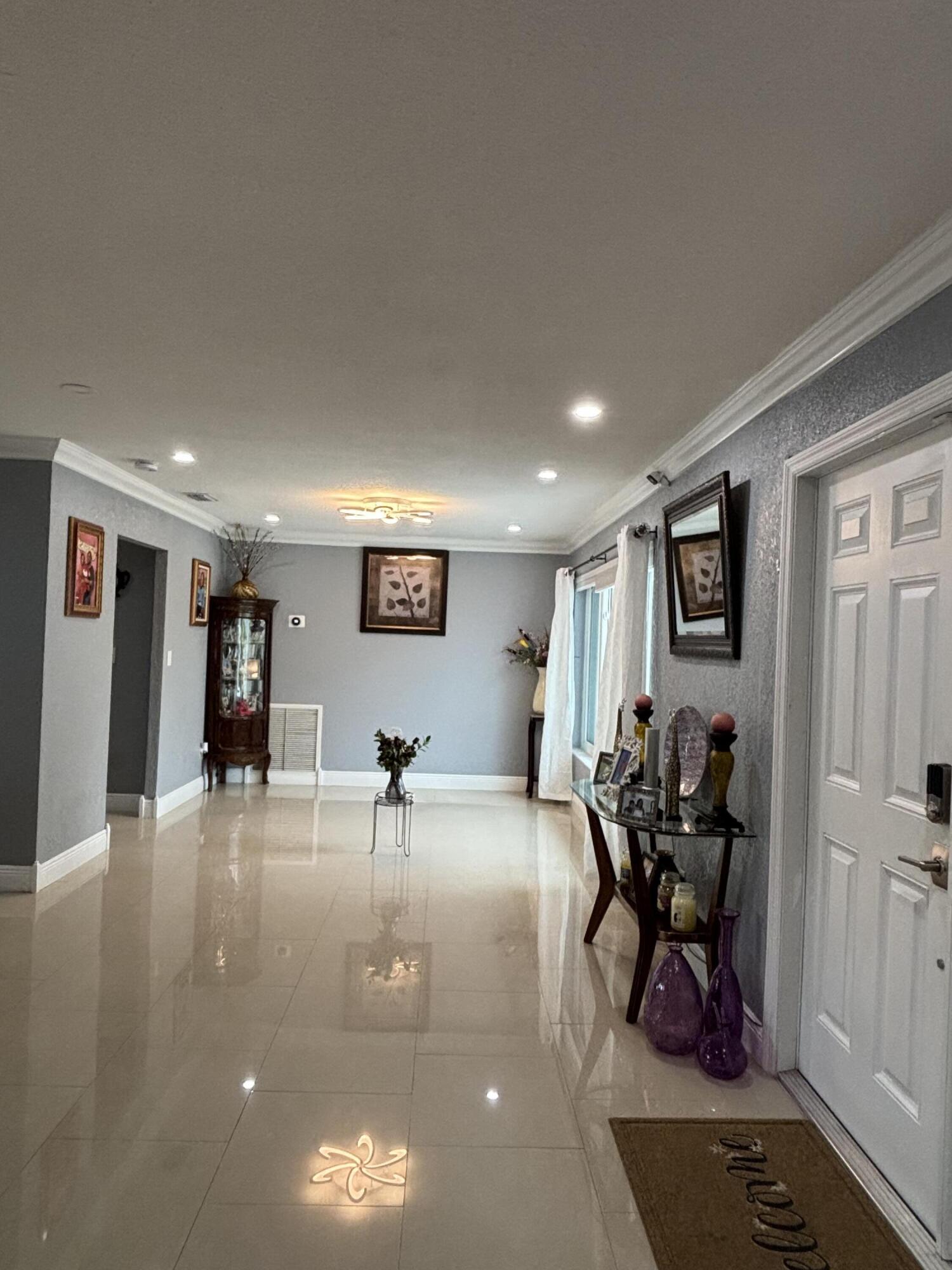 PALM BEACH COLONY SEC 2 - Residential