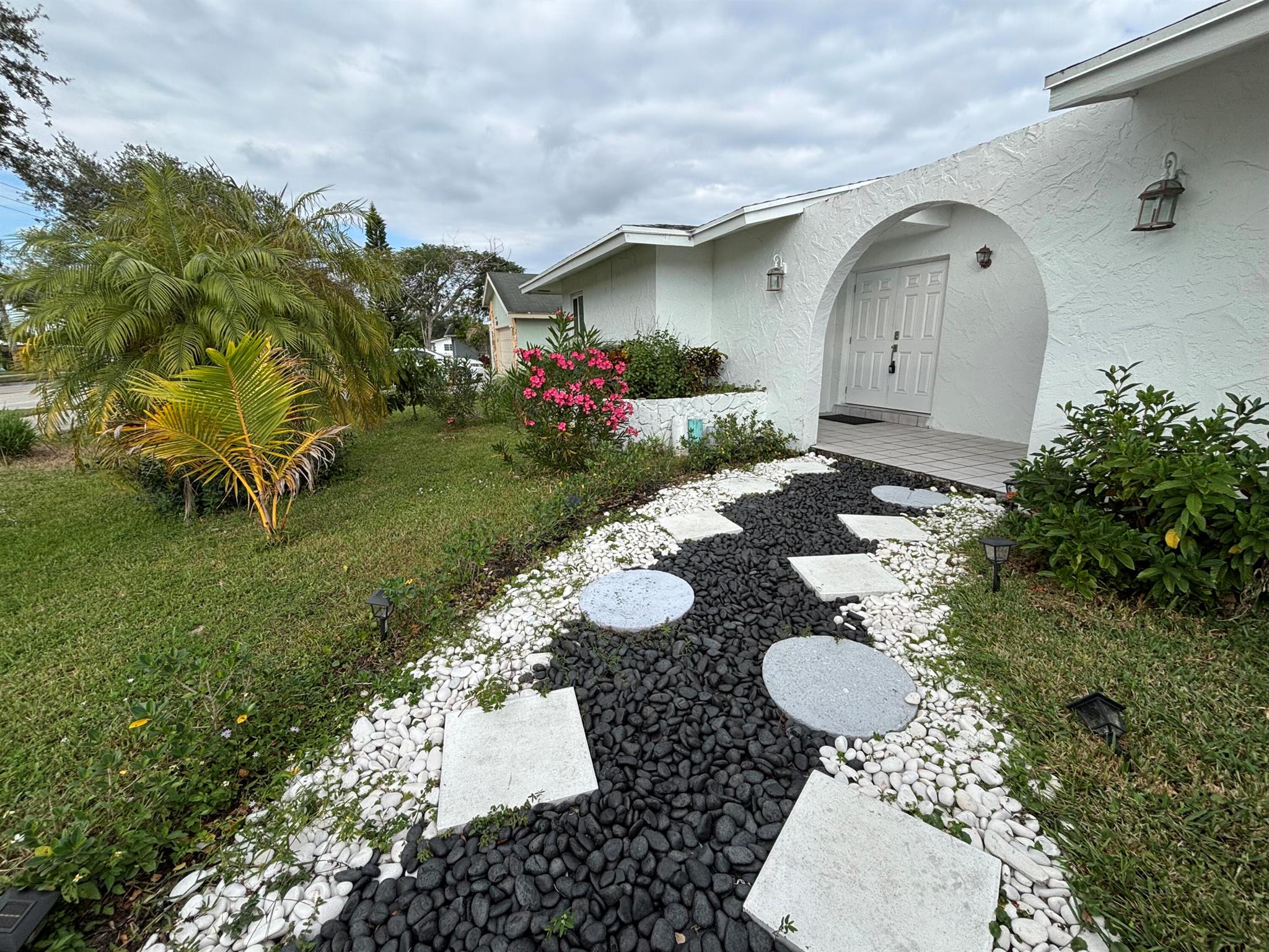 854 Royal Palm Beach Boulevard