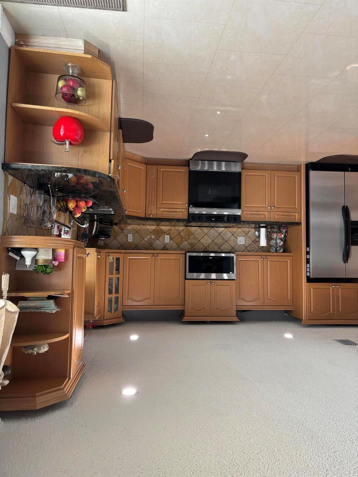 PALM BEACH COLONY SEC 2 - Residential