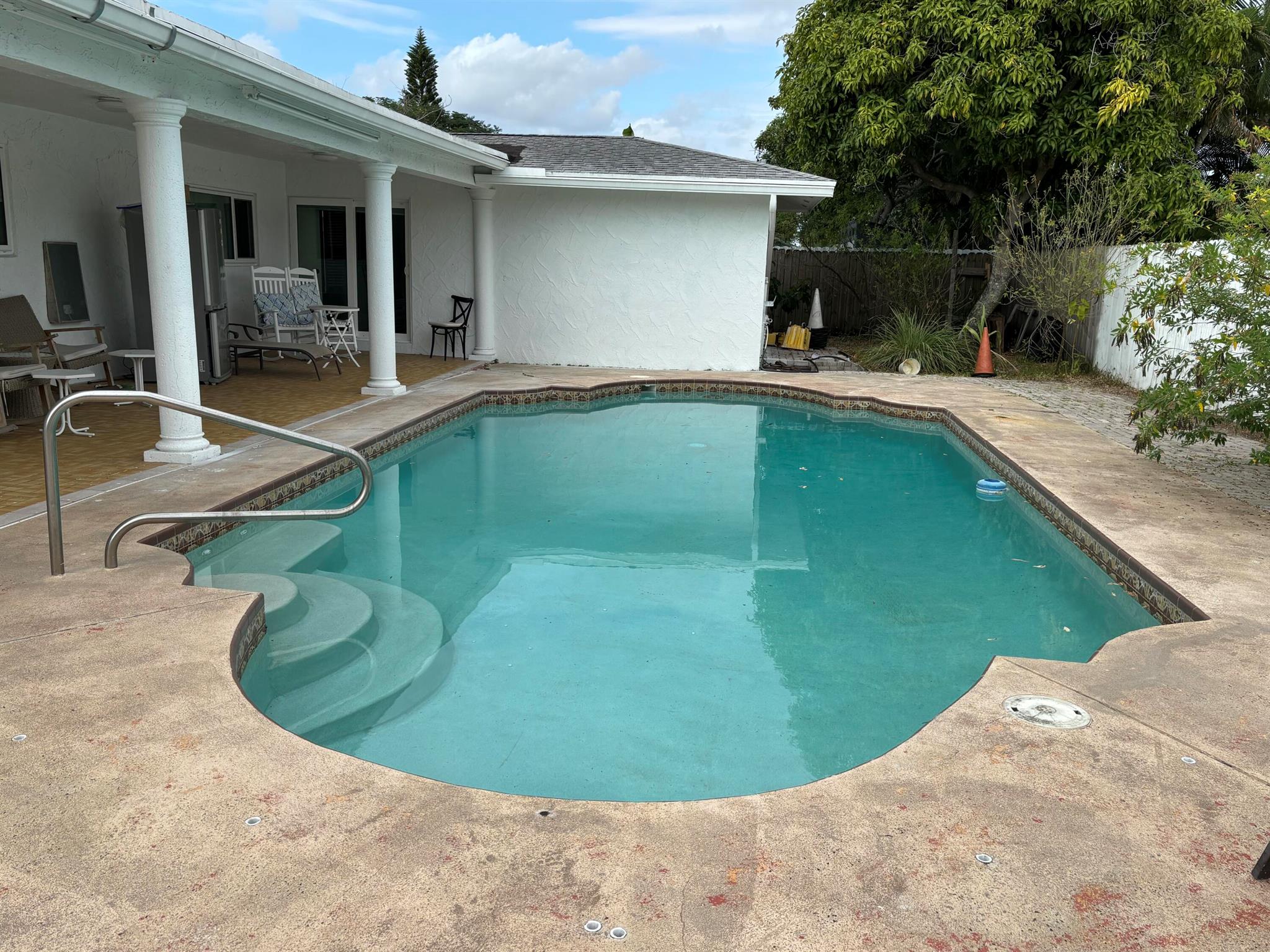 PALM BEACH COLONY SEC 2 - Residential