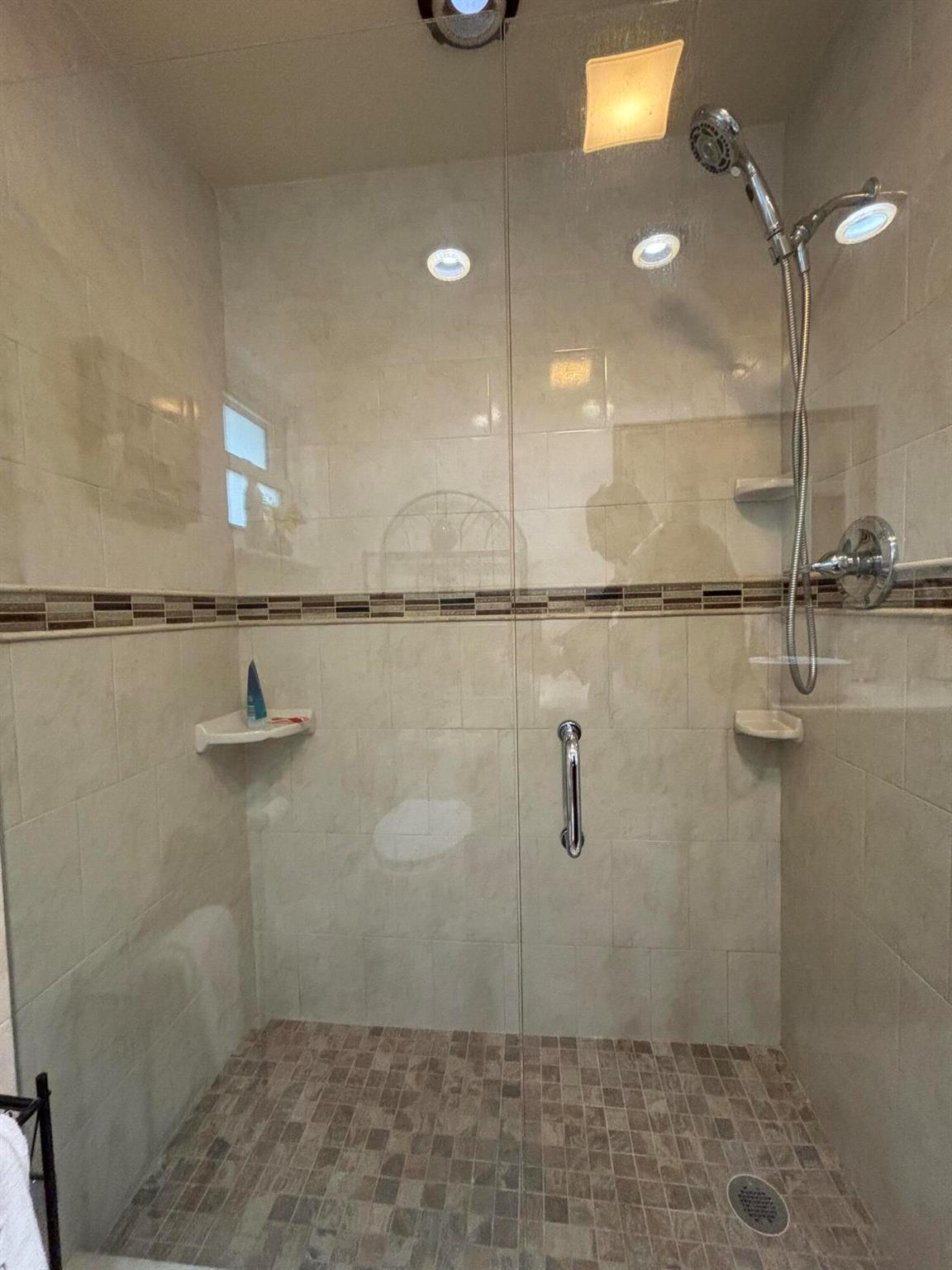 PALM BEACH COLONY SEC 2 - Residential