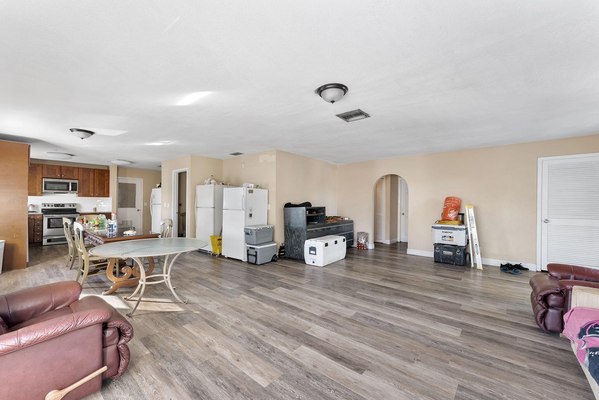 LAKE WORTH TOWN OF - Residential Income