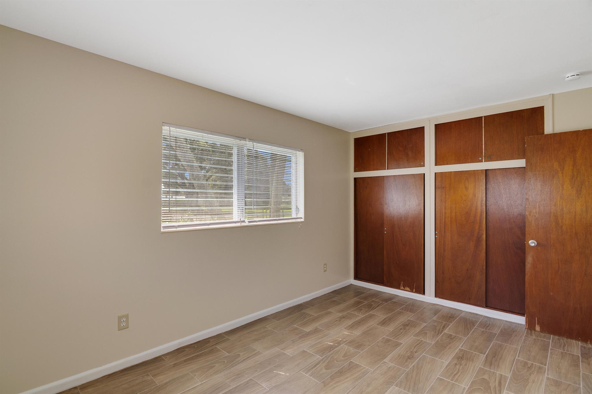 LAKEWOOD PARK UNIT 5 - Residential