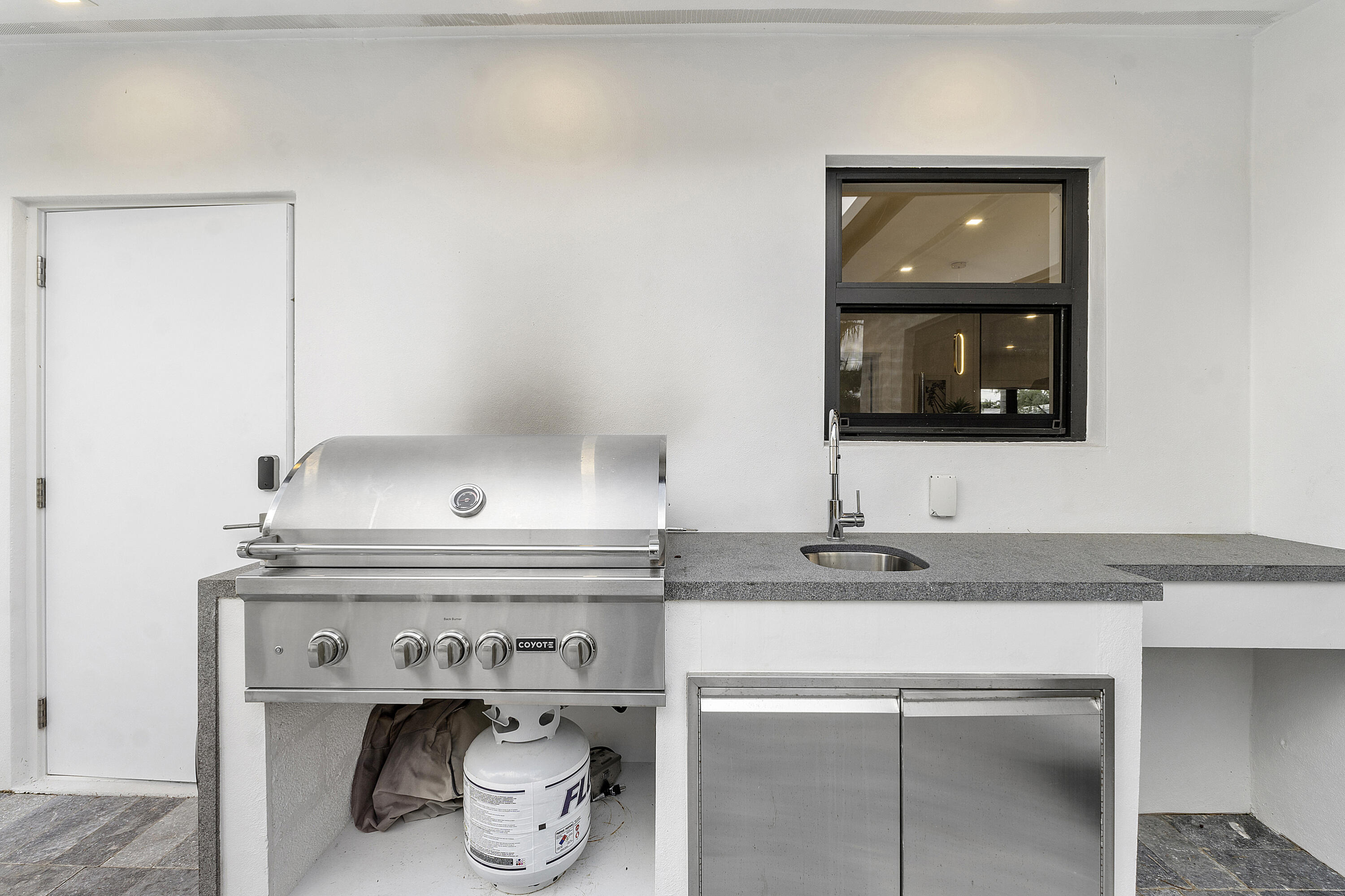 FLORANADA RIDGE SEC - Residential