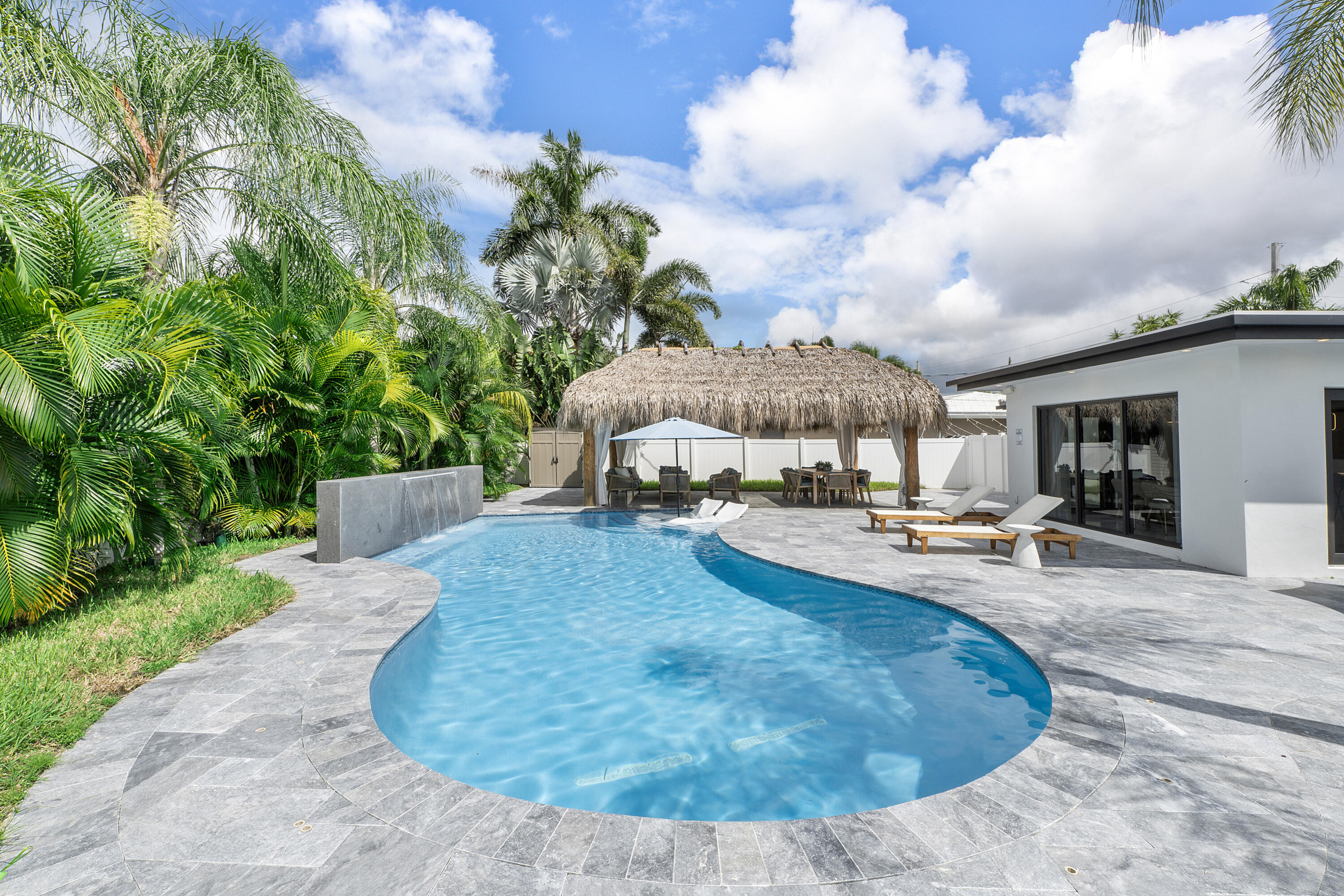 FLORANADA RIDGE SEC - Residential