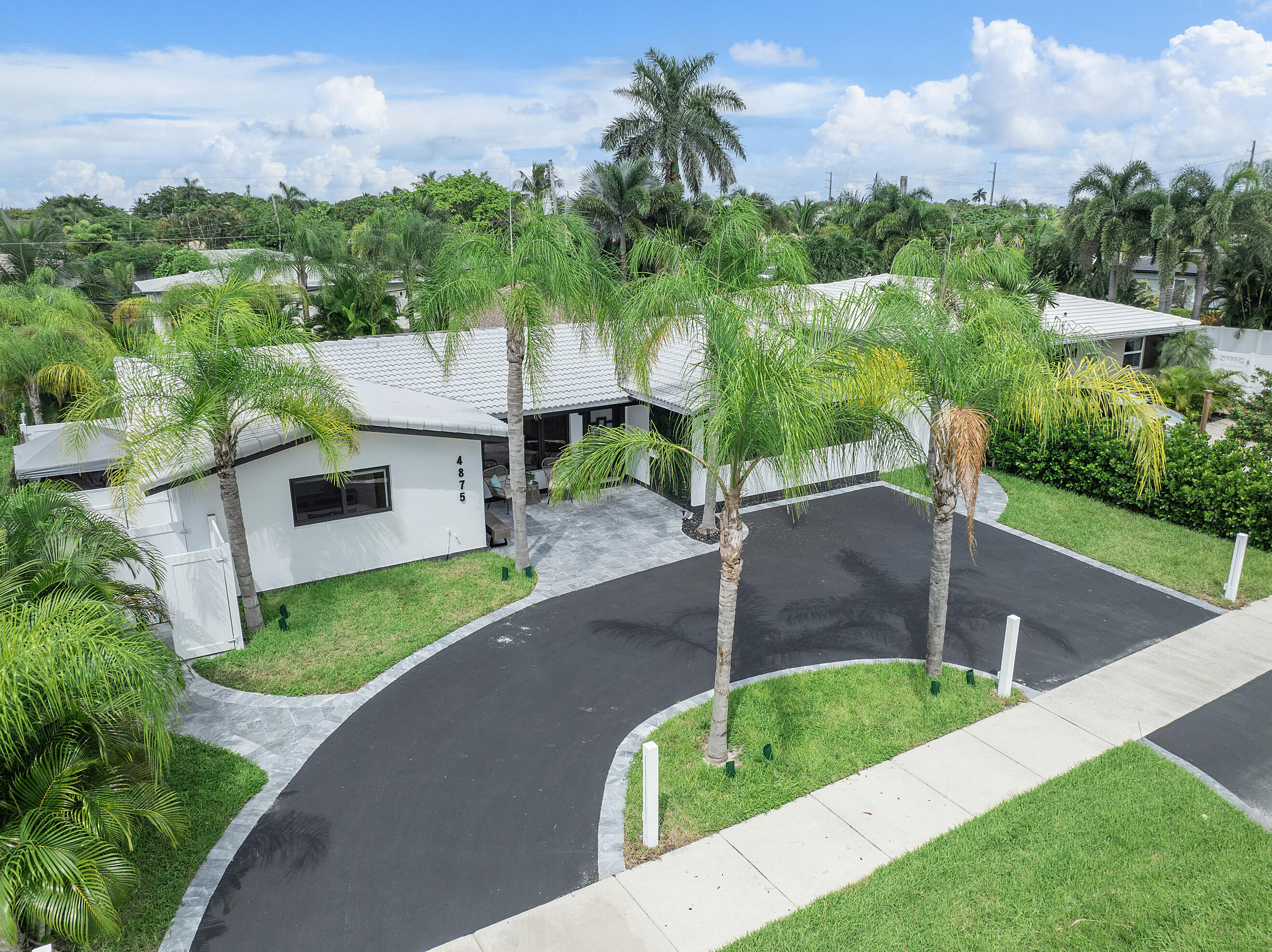 FLORANADA RIDGE SEC - Residential