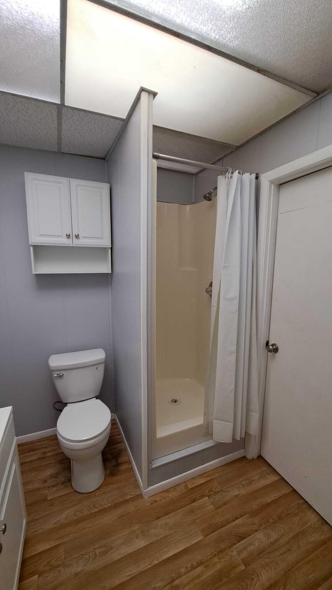 GREAT LAKE SUBDIVISION - Residential Lease