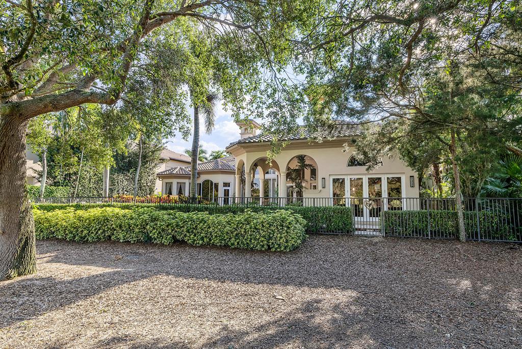 Mizner Country Club - Residential