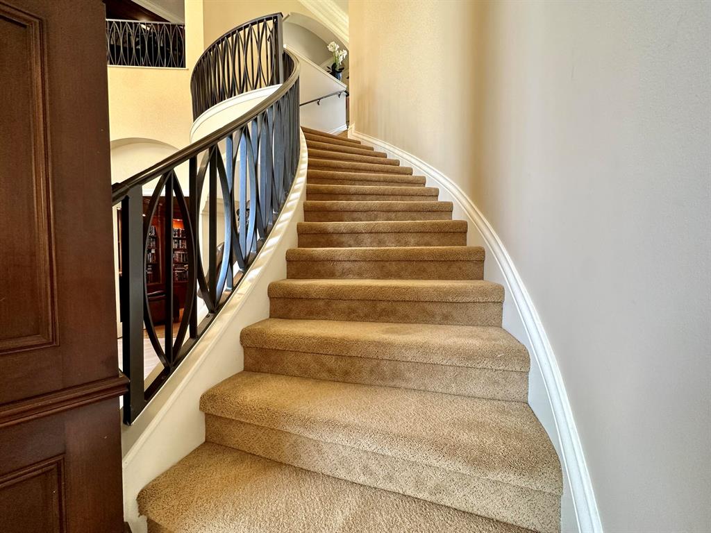 Mizner Country Club - Residential