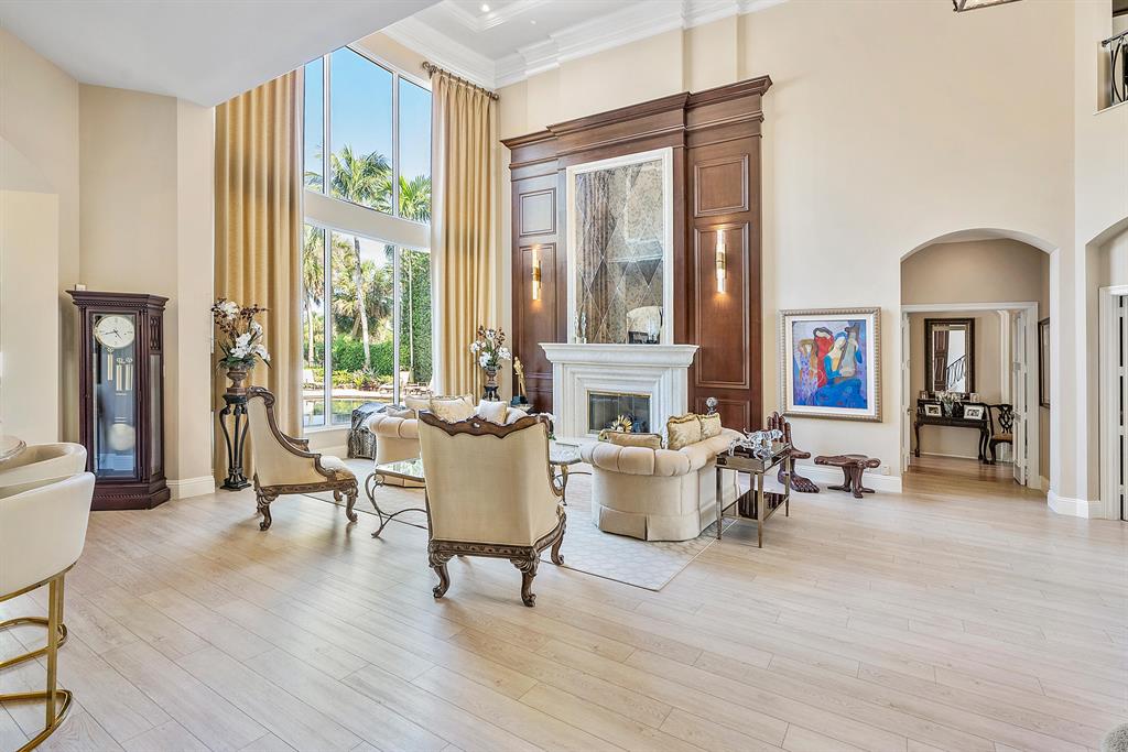 Mizner Country Club - Residential