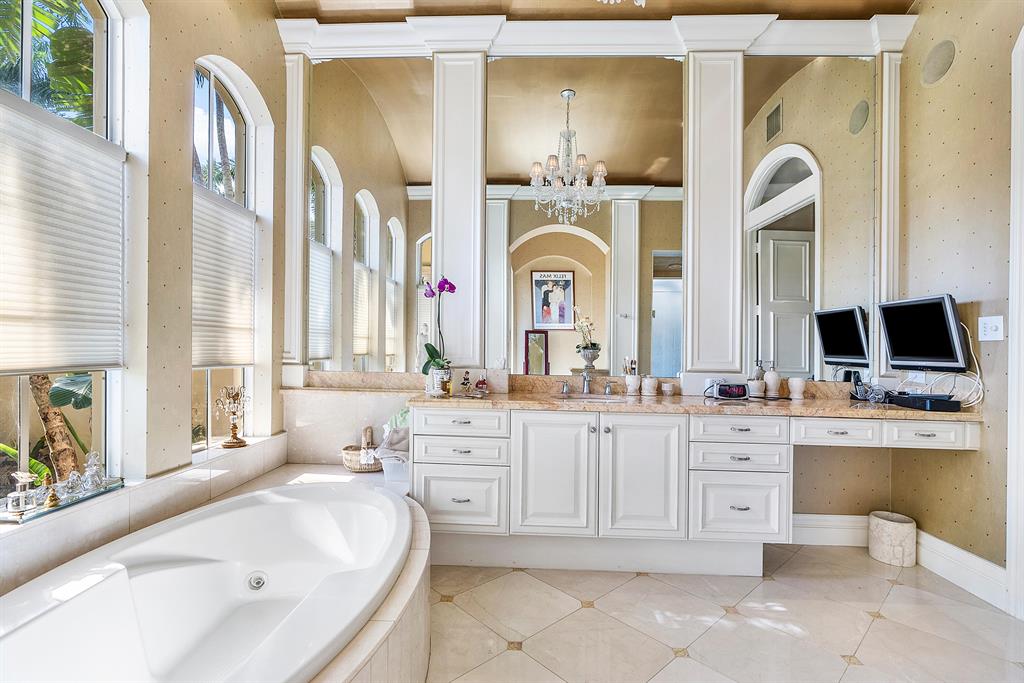 Mizner Country Club - Residential