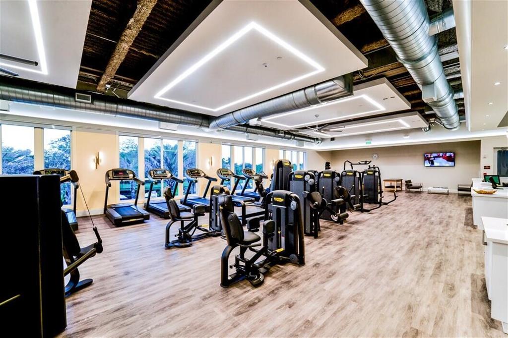 Mizner Country Club - Residential